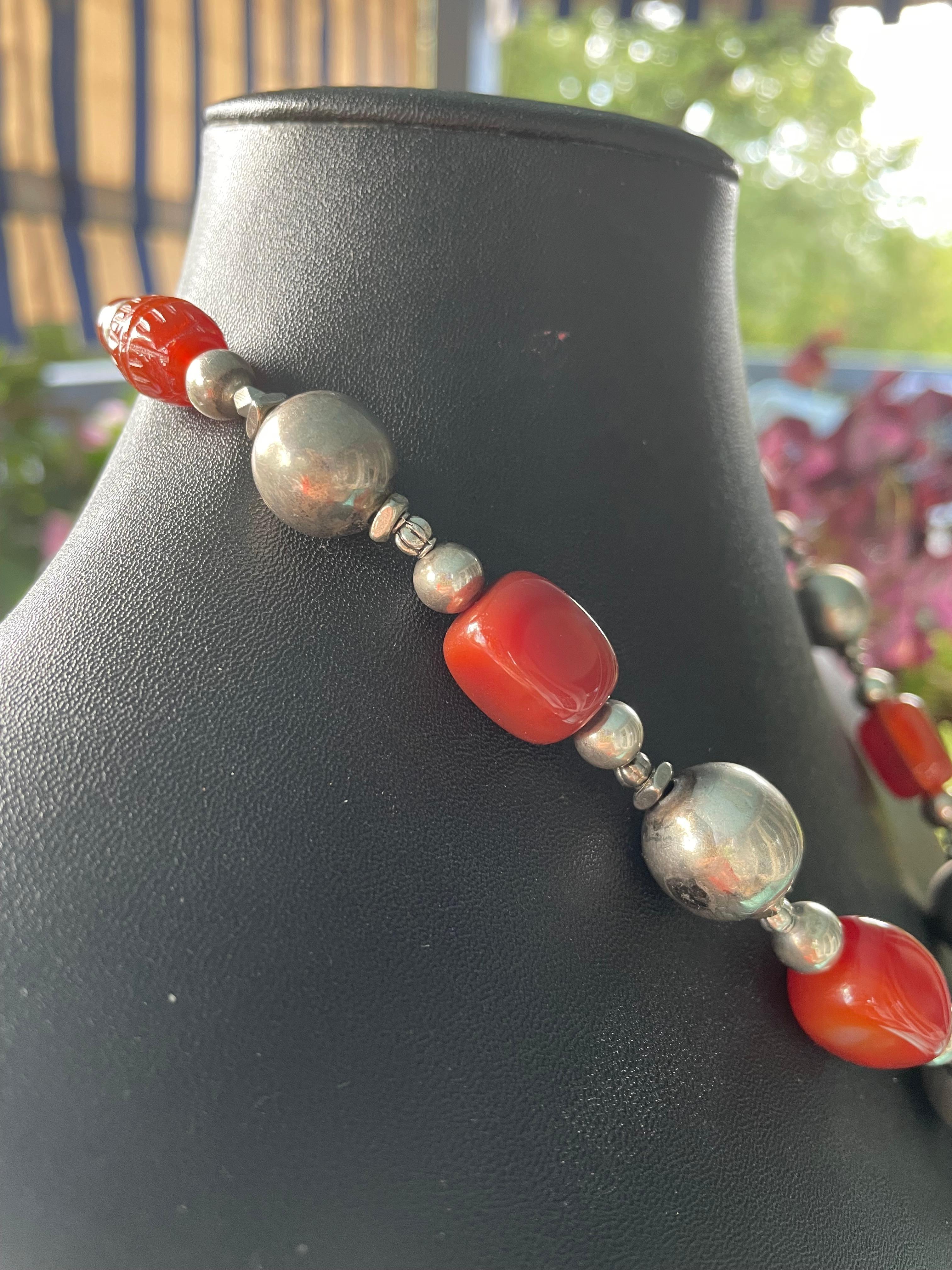 da uomo o donna LB offre il ciondolo Sole messicano SS Corniola SS Collana di perline d'argento messicane in vendita