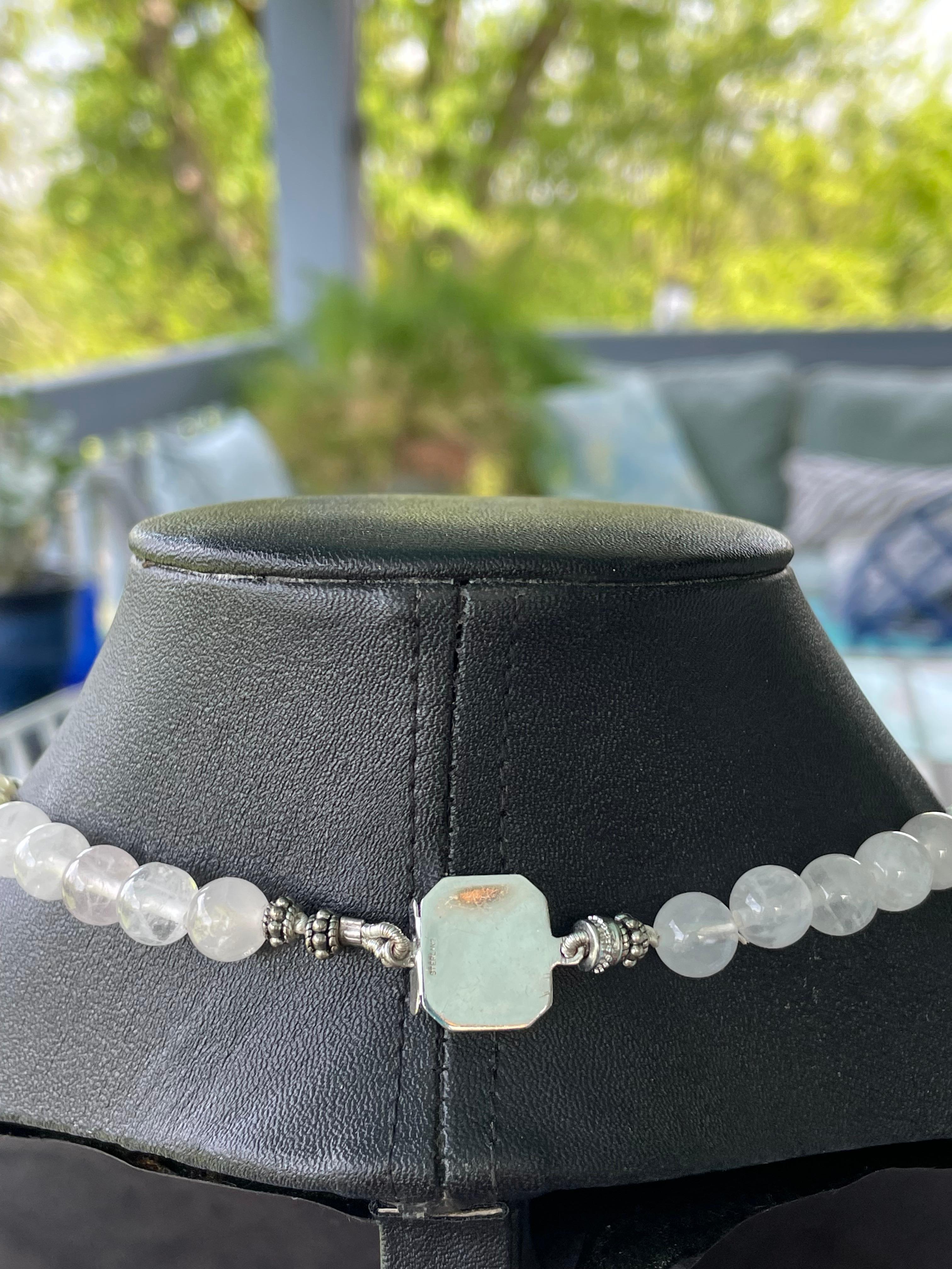 LB propose un collier vénitien en verre d'art vintage avec quartz rose et nacre en vente 3