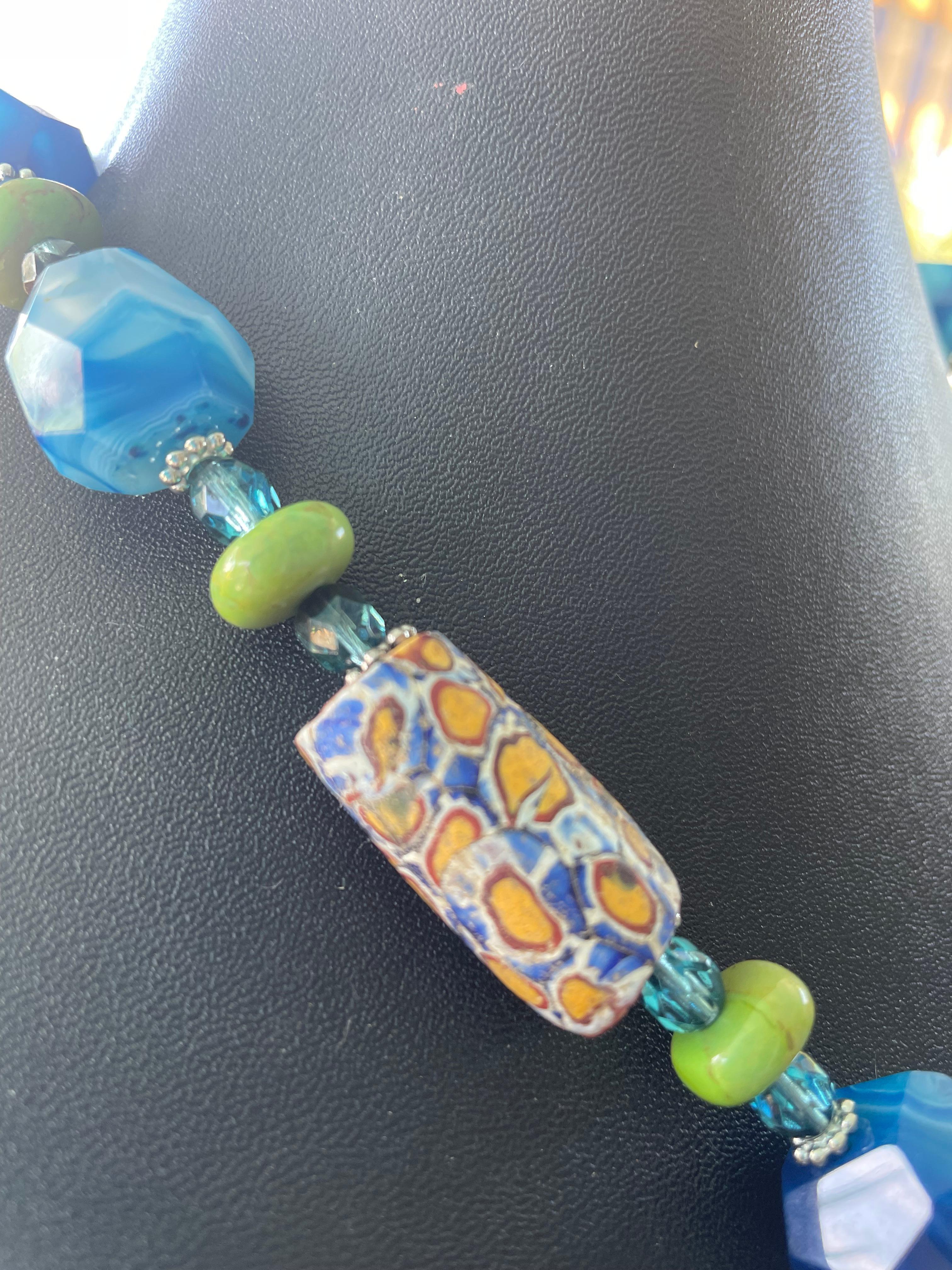 LB offers Tibetan Silver Lapis pendant Blue Agates Turquoise Venetian necklace For Sale 1