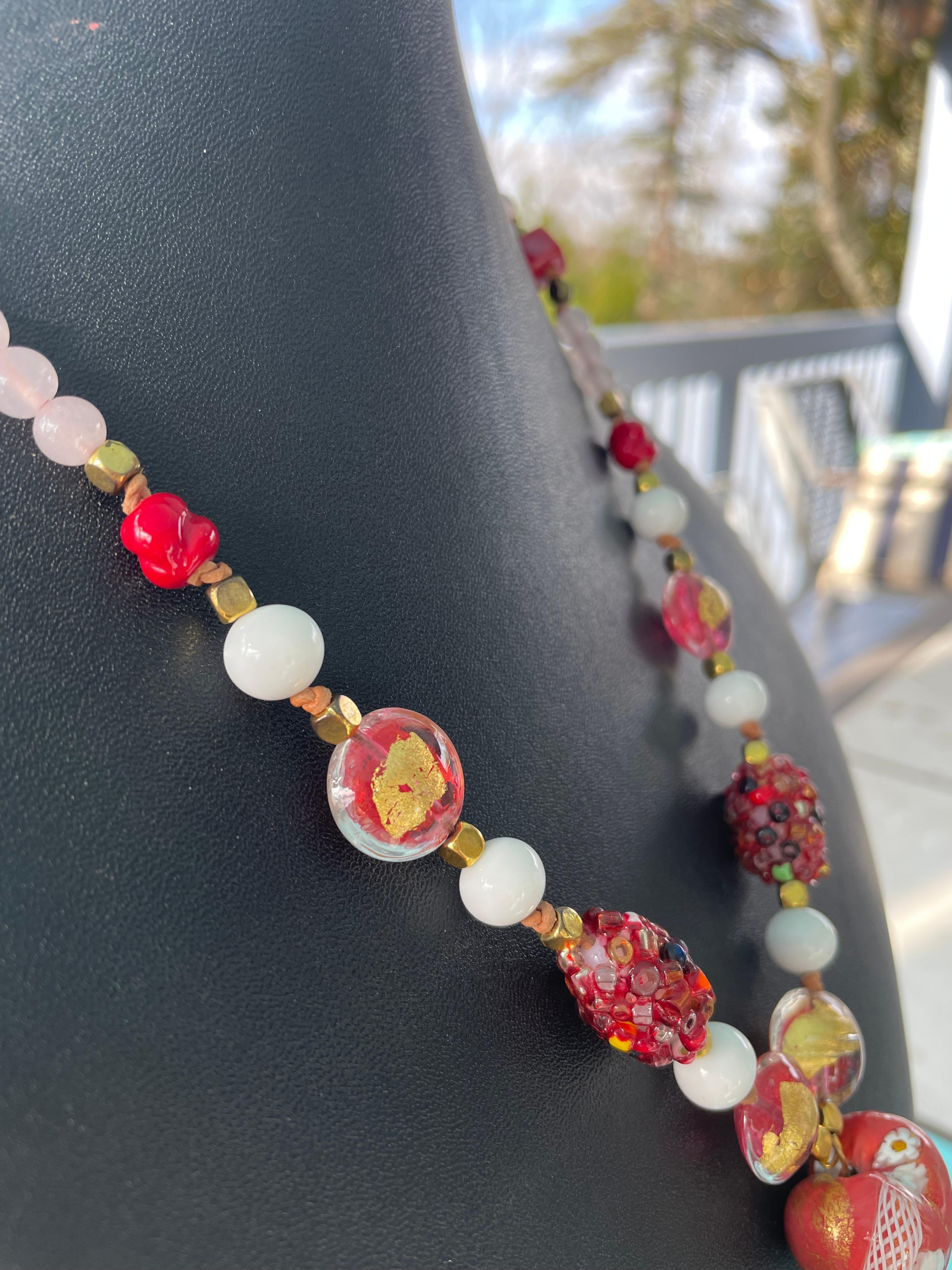 LB offre Pendentif coeur en verre vénitien Collier de perles de quartz vénitien vintage en vente 3