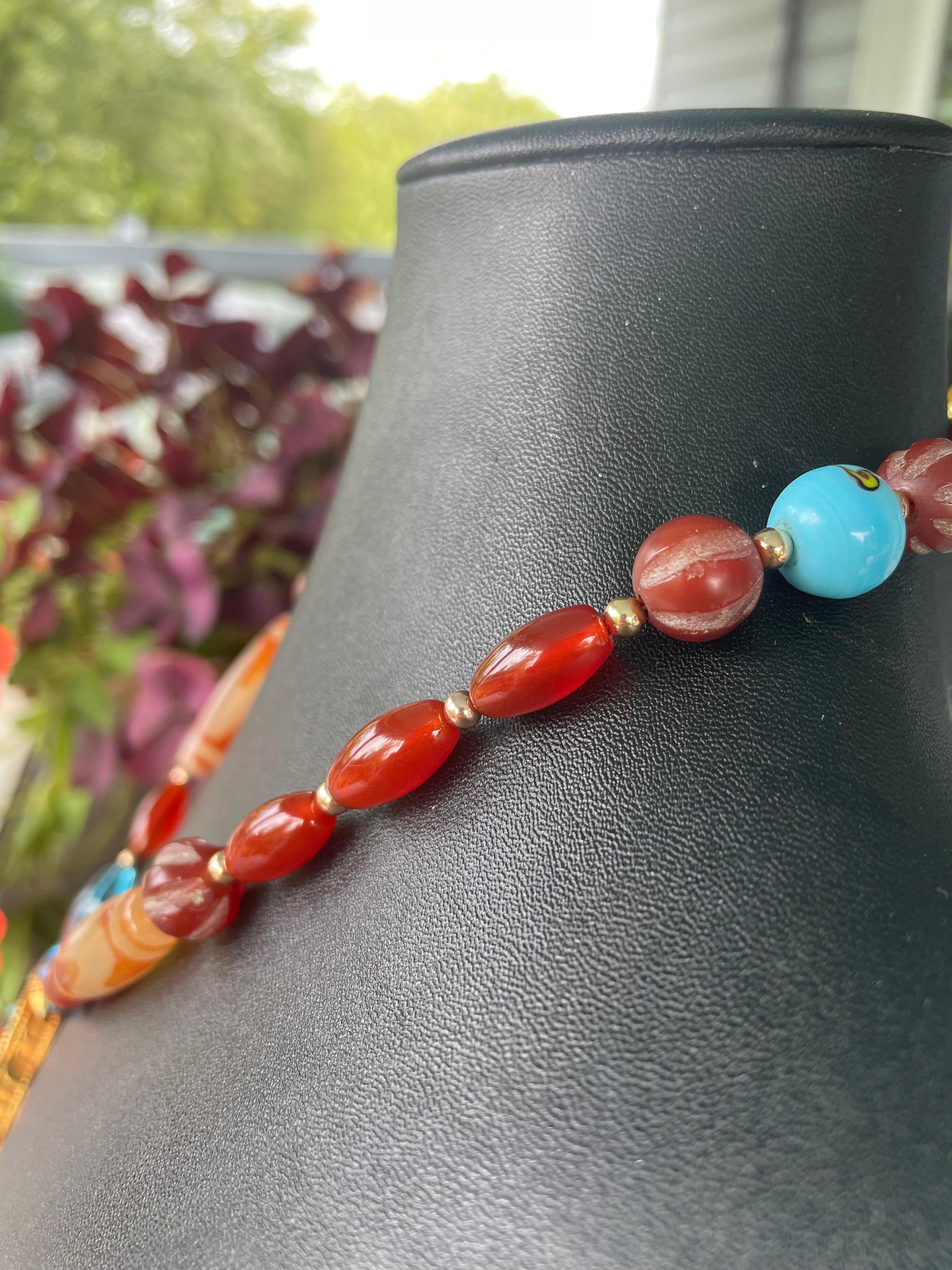 LB offre il ciondolo nepalese in vermeil Collana in vetro veneziano con agata e corniola In condizioni Nuovo in vendita a Pittsburgh, PA