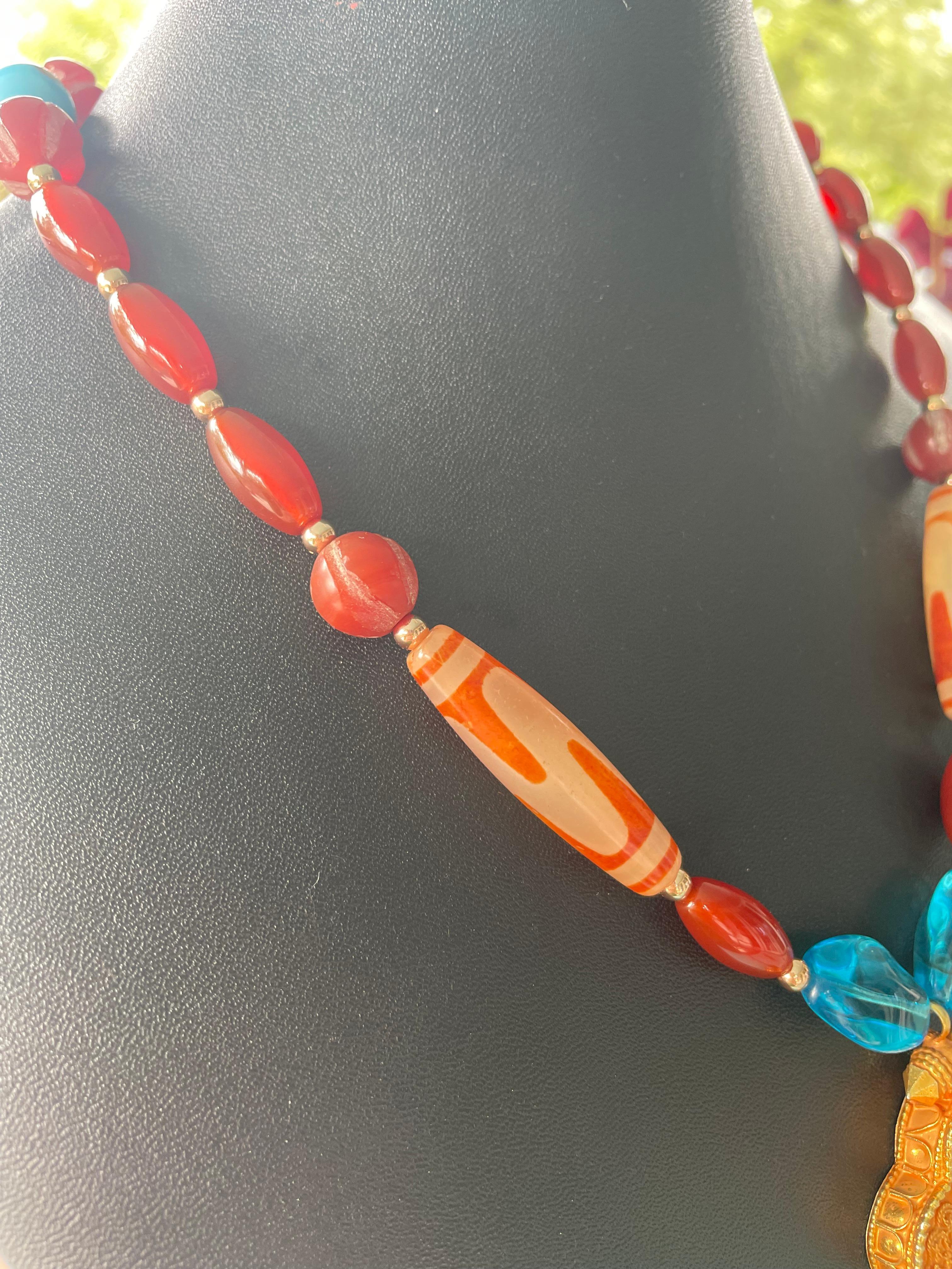 da uomo o donna LB offre il ciondolo nepalese in vermeil Collana in vetro veneziano con agata e corniola in vendita