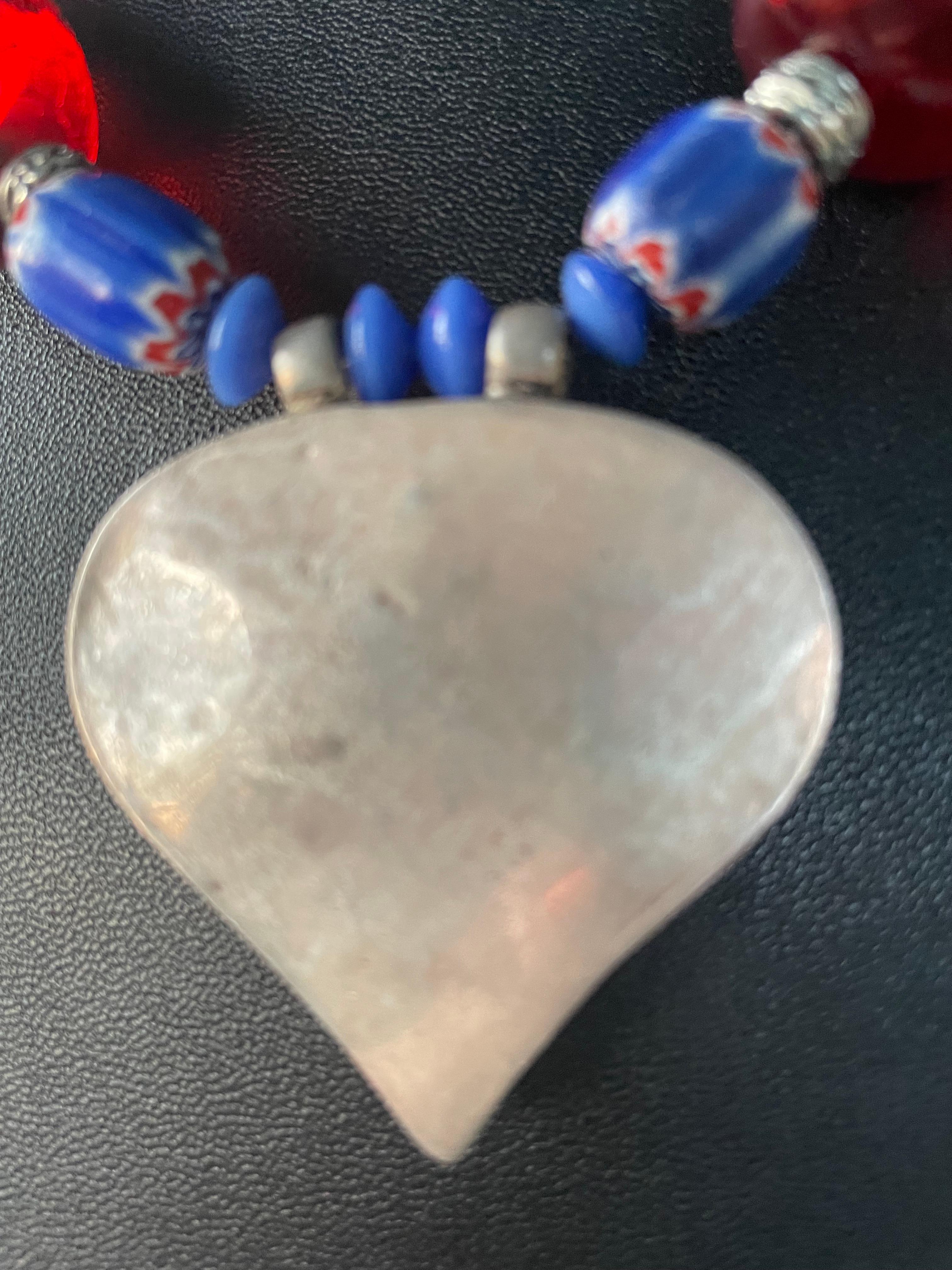 LB offers Vintage Afghani Lapis Pendant Indian Resin Venetian glass necklace For Sale 2