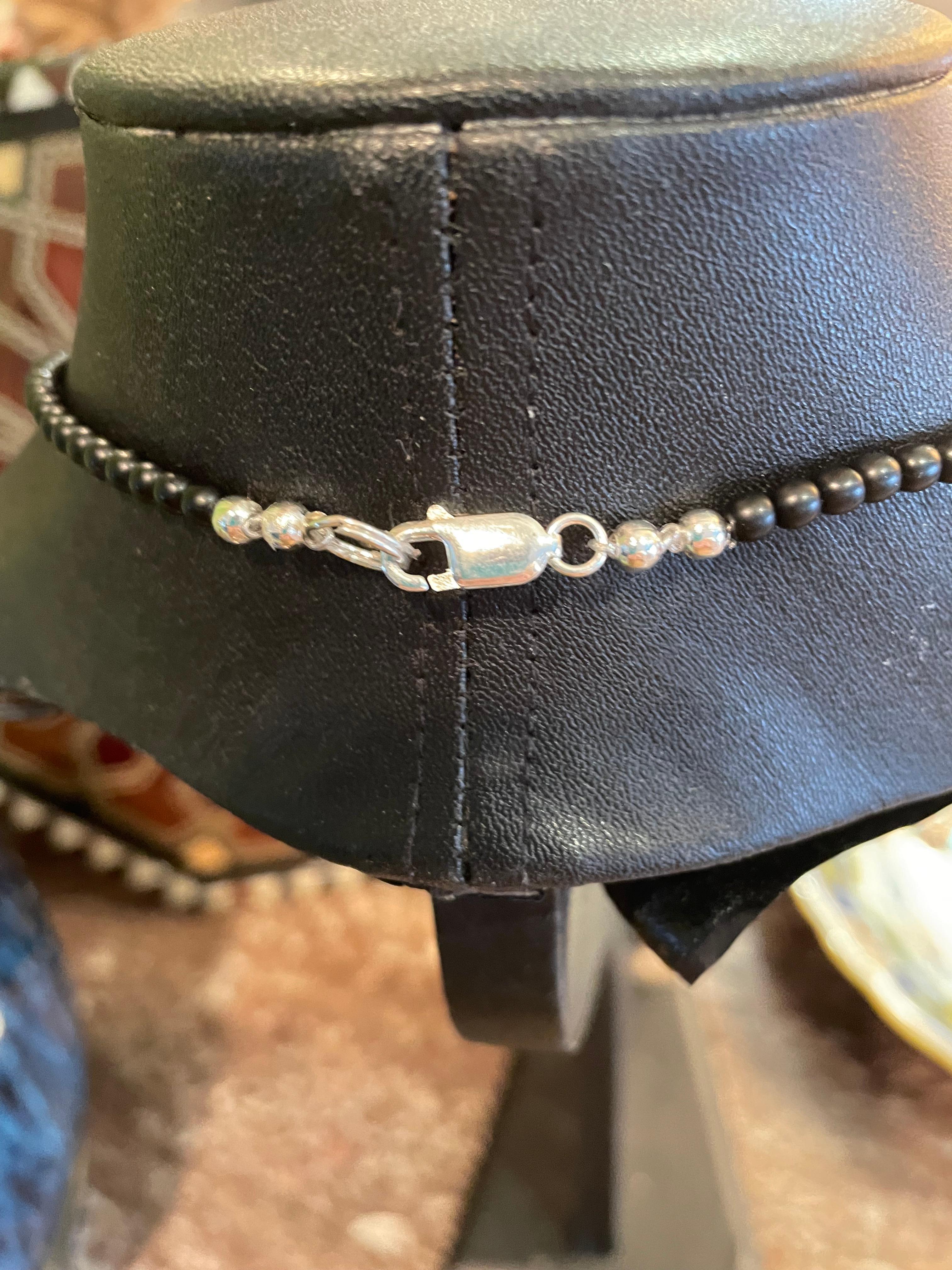 LB bietet Vintage Art Nouveau Jugendstil Schnalle Vintage Sterling Libellen Koralle Halskette für Damen oder Herren im Angebot