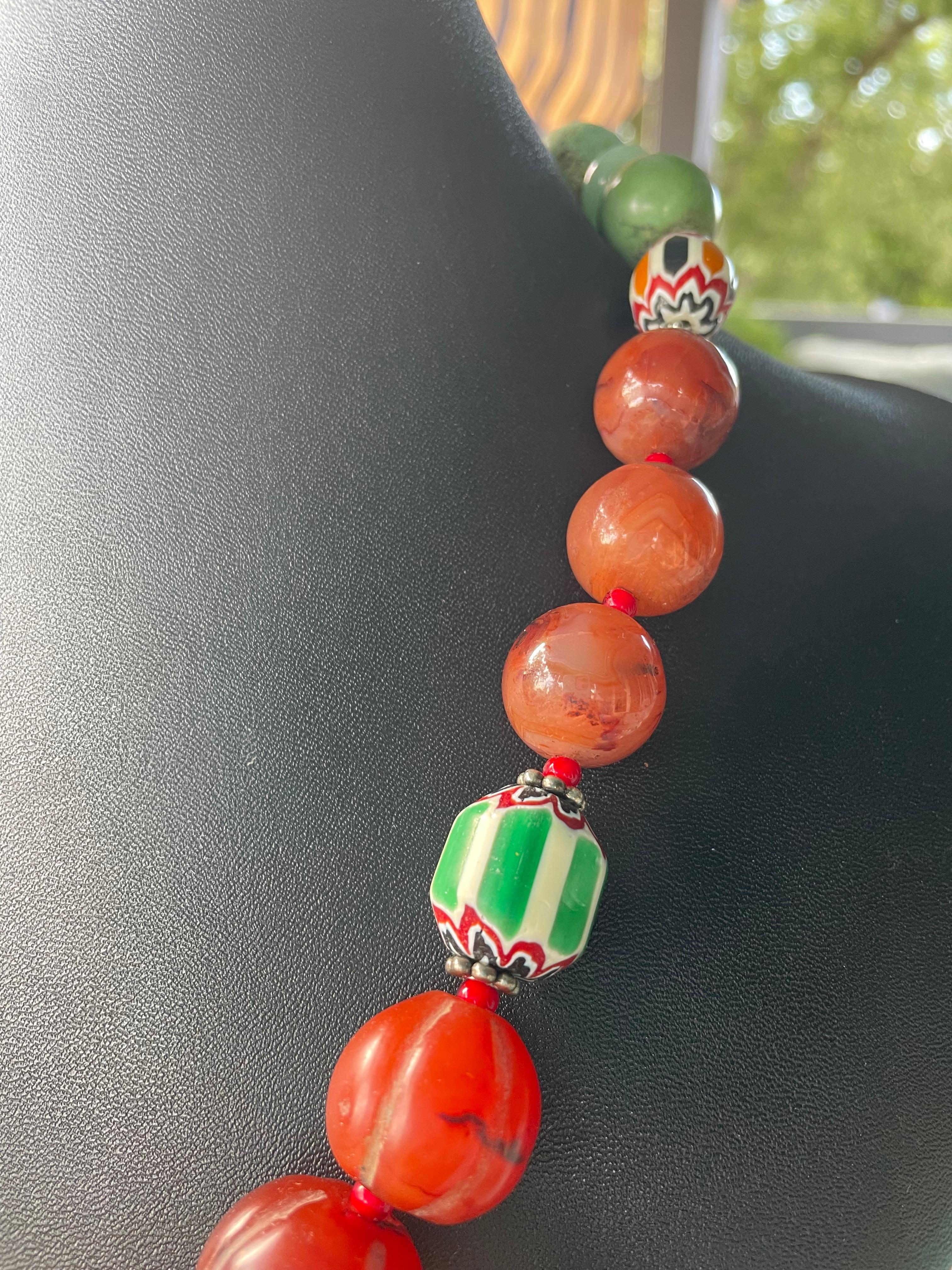 LB offers Vintage Carved Carnelian Green Turquoise Jade Venetian Glass necklace In Good Condition For Sale In Pittsburgh, PA