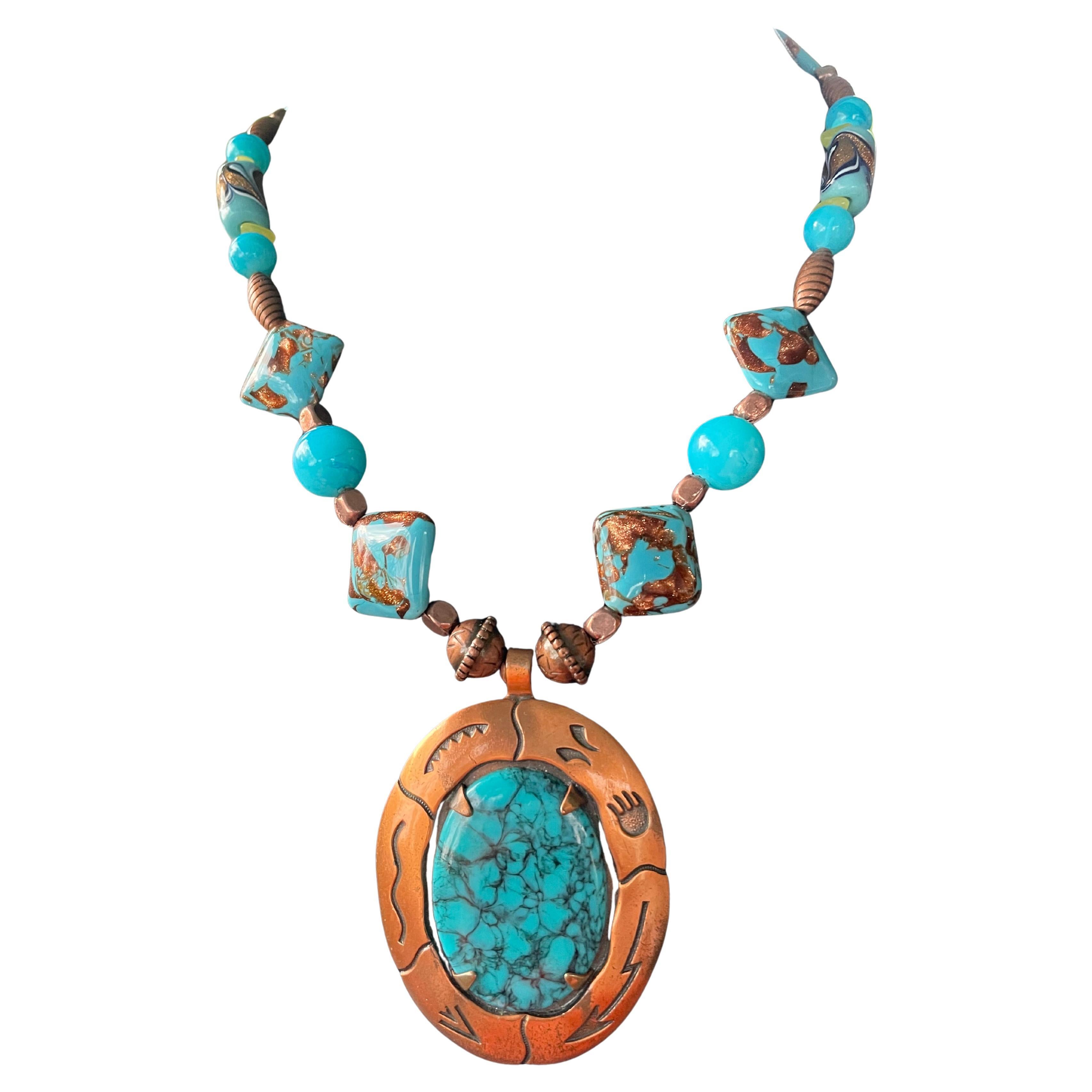 LB ofrece Colgante vintage de cobre imitación turquesa Collar vintage de cristal veneciano en venta