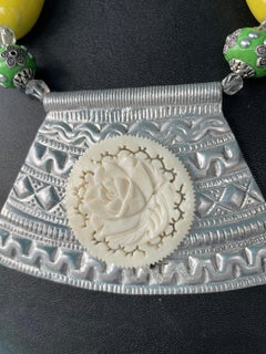 LB offers Vintage Indian Bone pendant necklace Resin Agate Tibetan Silver Beads