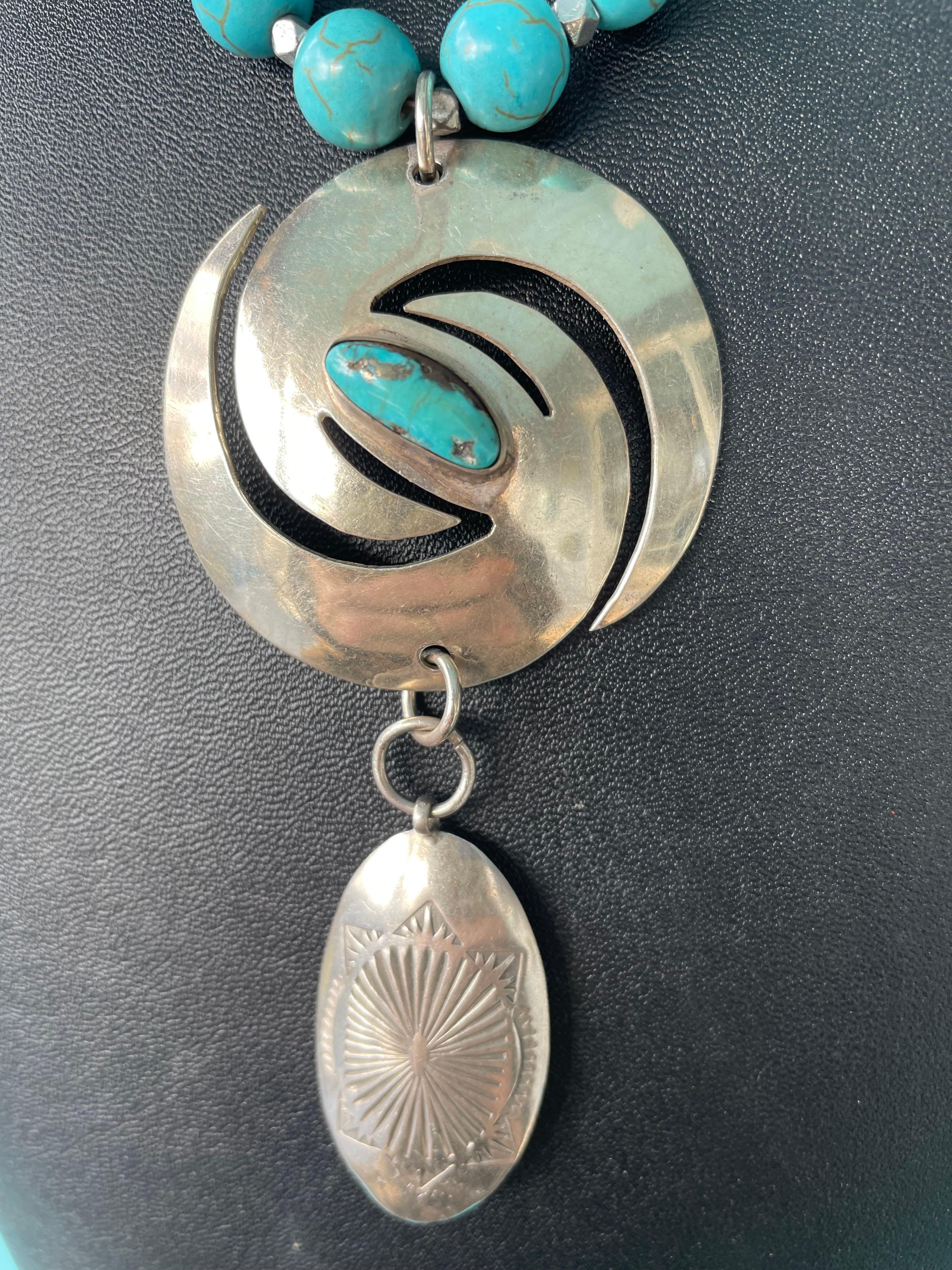 LB bietet Vintage mexikanischen Sterling Türkis Concha Stück venezianischen Halskette im Zustand „Gut“ im Angebot in Pittsburgh, PA