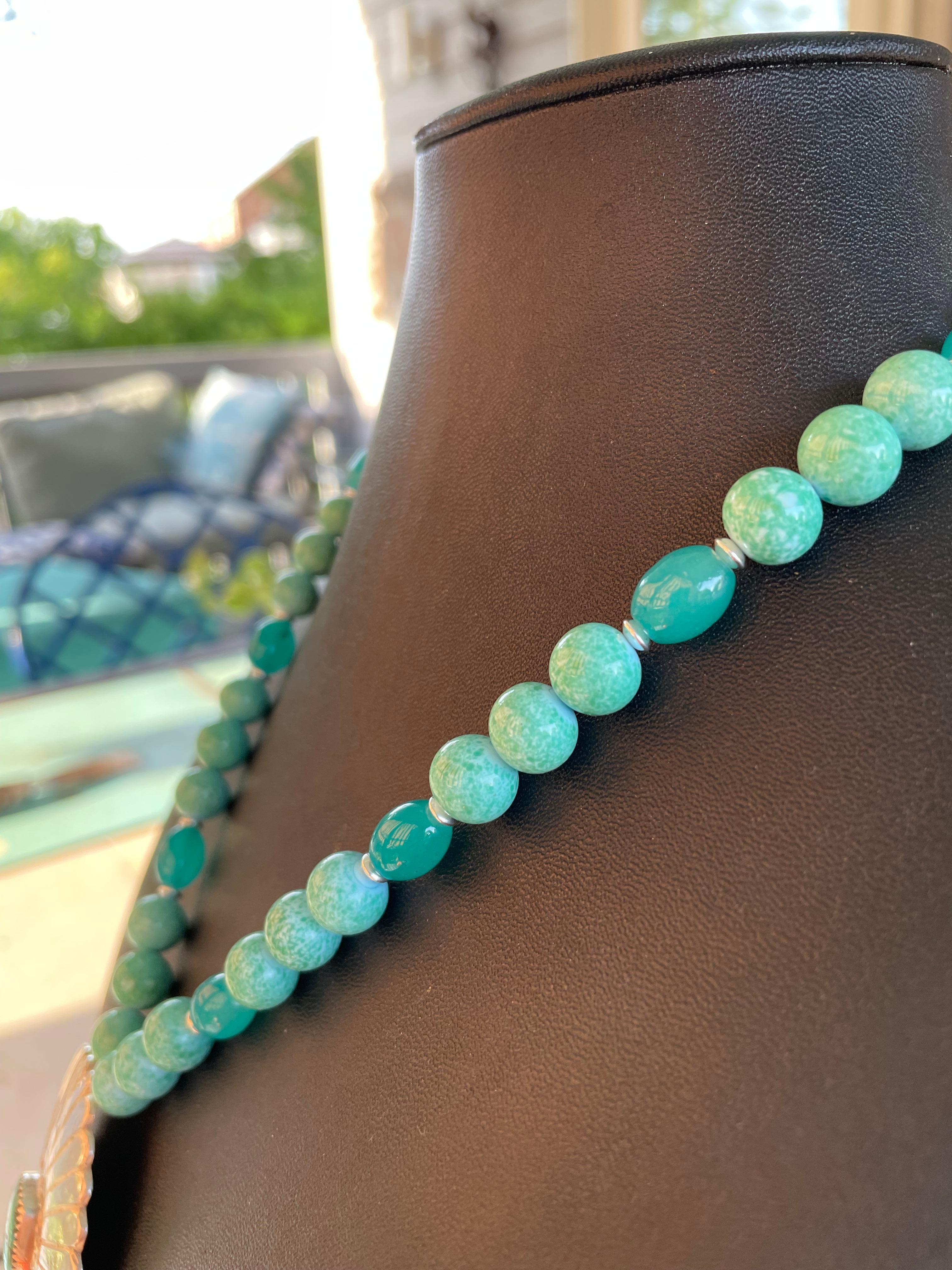 LB offers Vintage Navajo Sterling Turquoise concha pendant Peking glass necklace For Sale 1