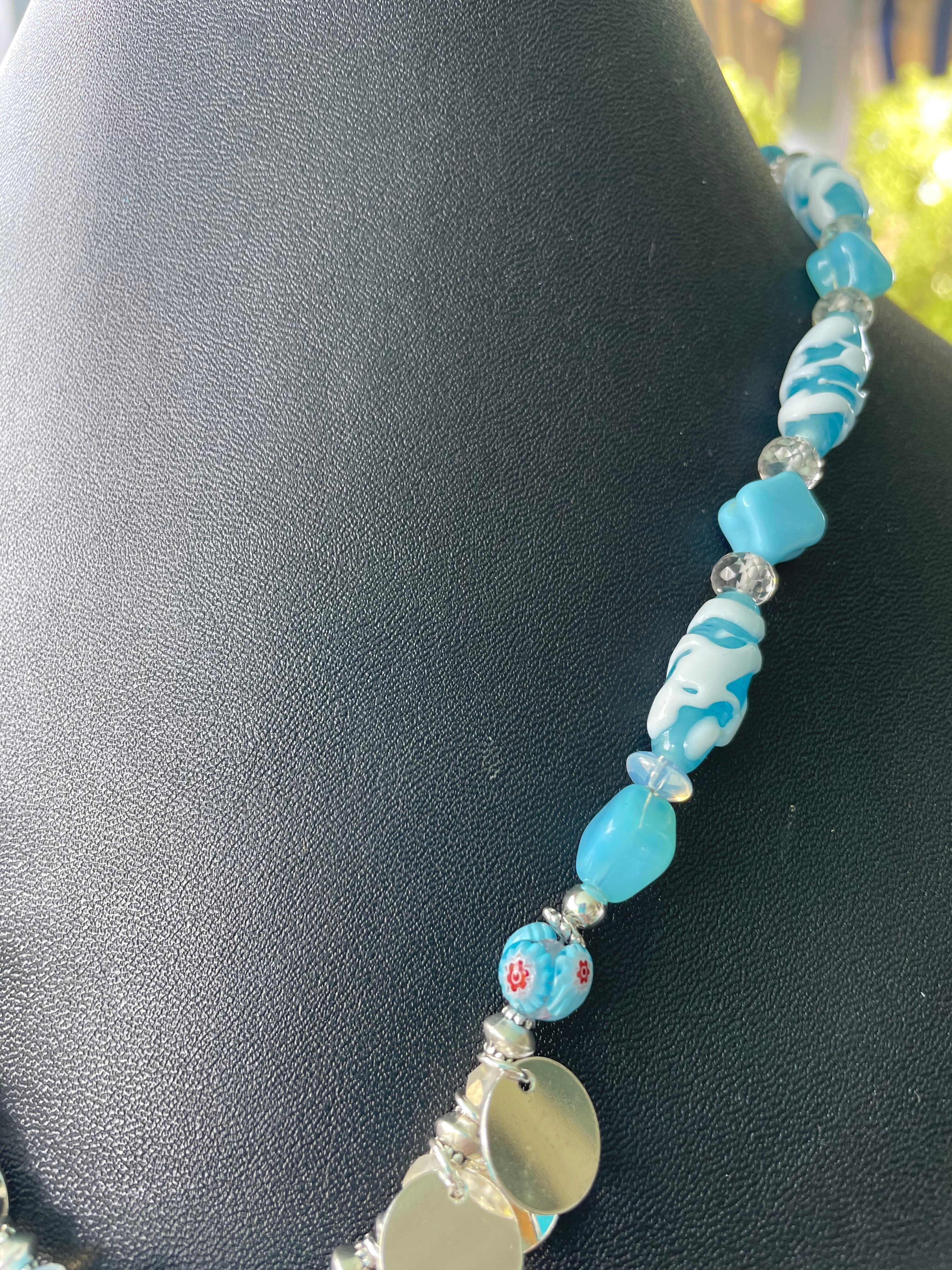 LB offre Collier Vintage en verre de Pékin et cristal de Turquoise Unisexe en vente