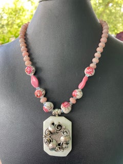 LB bietet Vintage SS Brosche Keramik Rose Perlen Rose Quartz Kristall Halskette