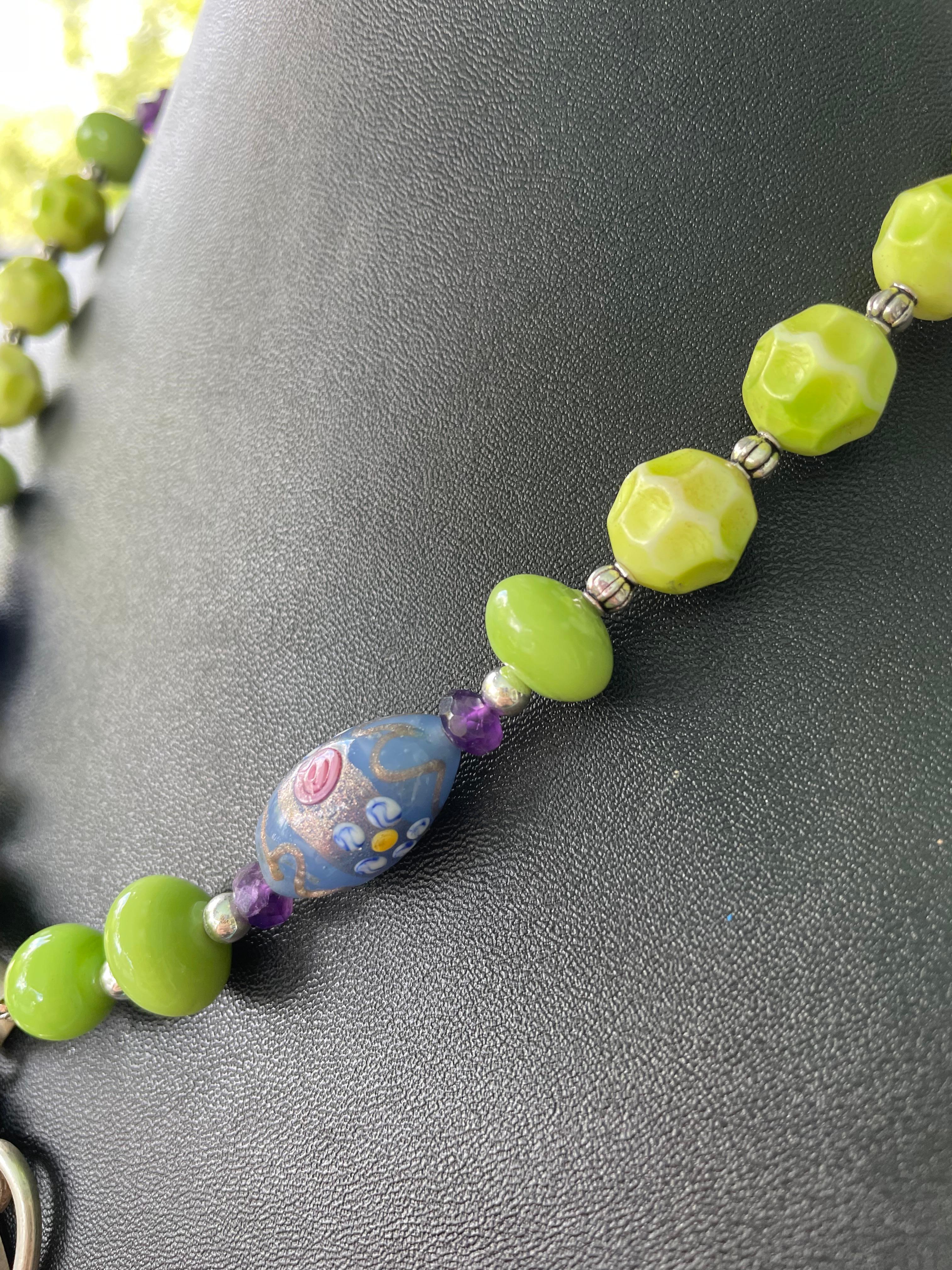 LB bietet Vintage Sterling Balinese Anhänger venezianischen Glas Amethyst Halskette im Zustand „Gut“ im Angebot in Pittsburgh, PA