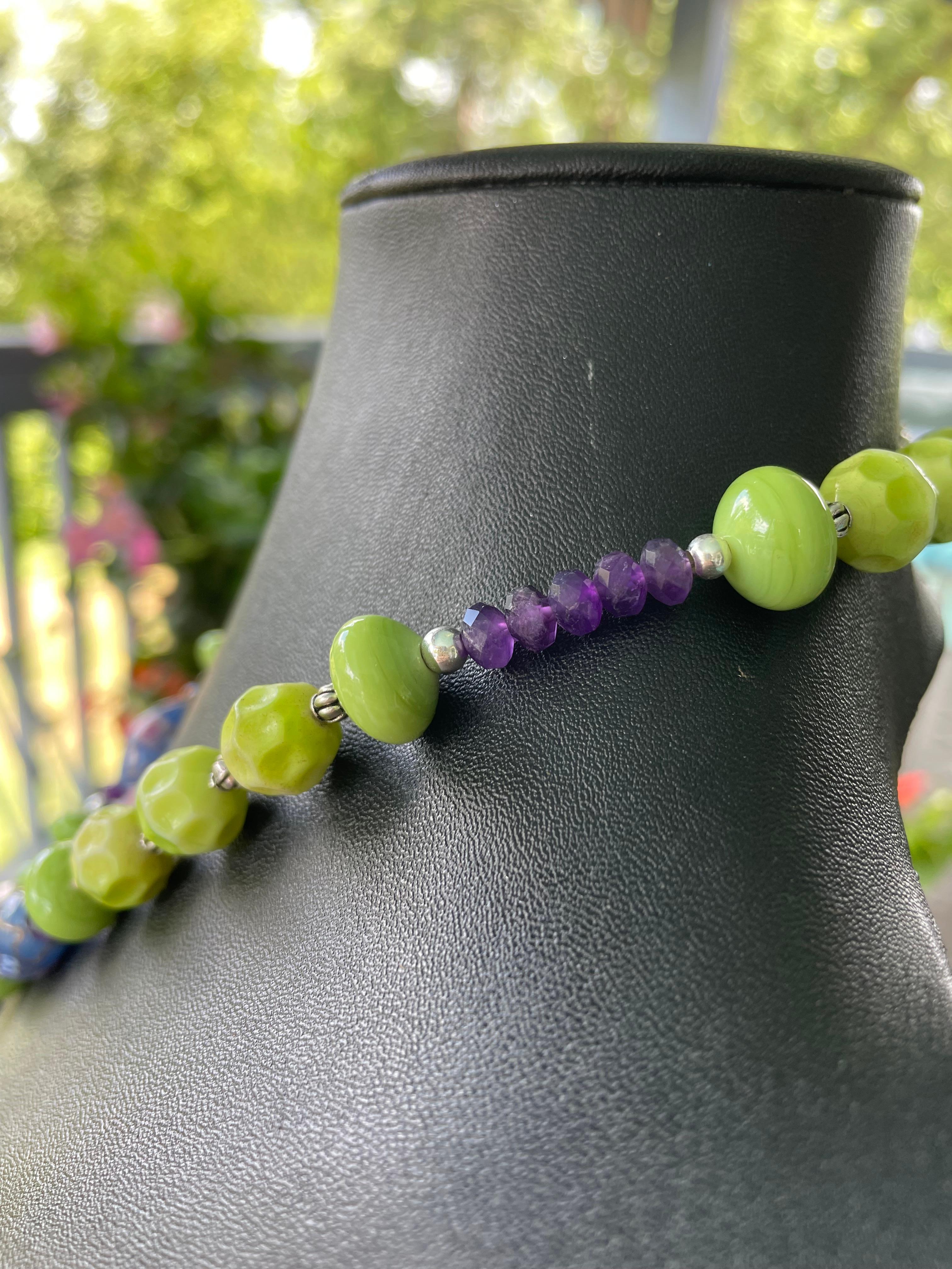 LB bietet Vintage Sterling Balinese Anhänger venezianischen Glas Amethyst Halskette für Damen oder Herren im Angebot