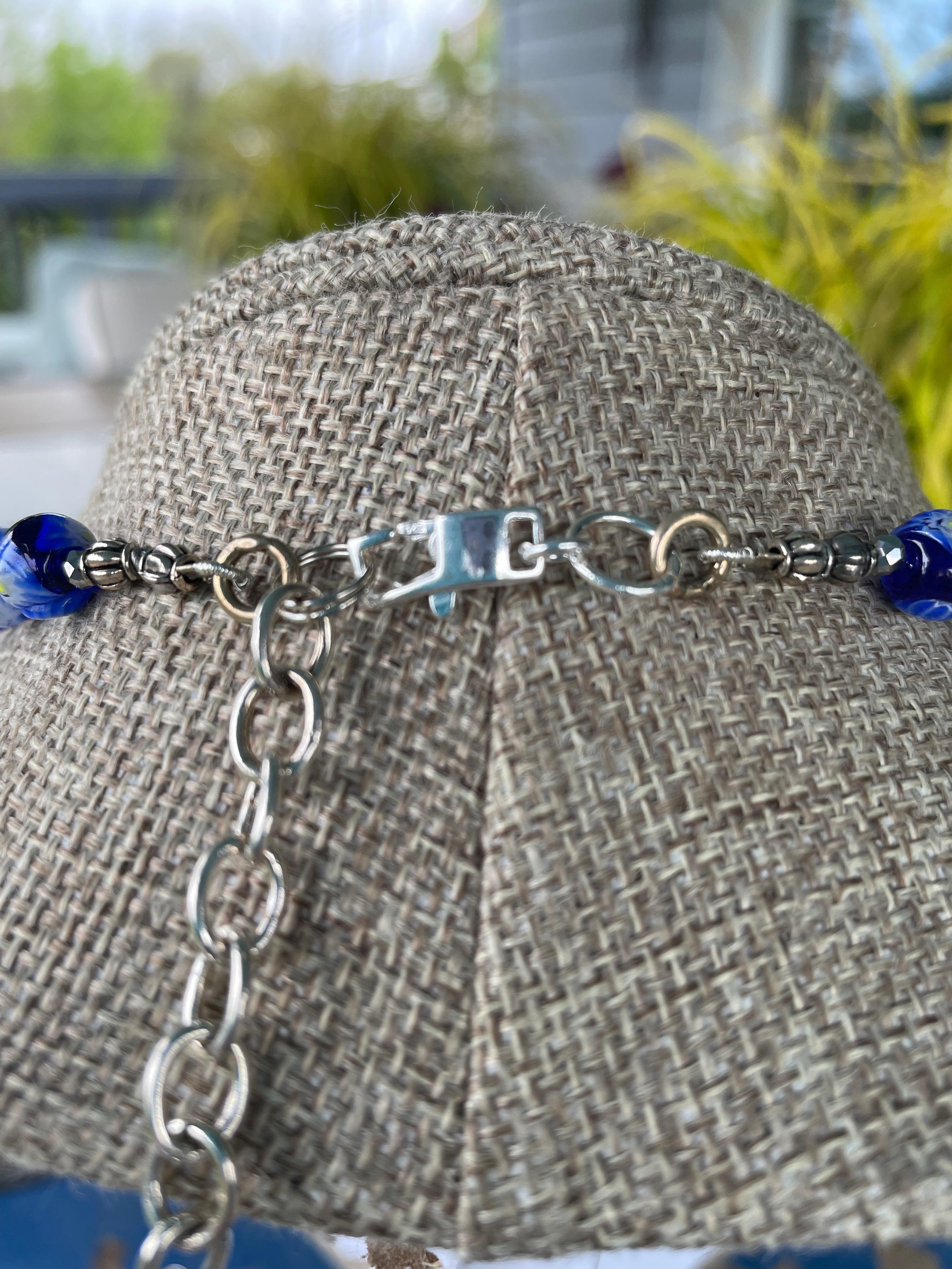 LB offers Vintage Sterling Lapis pendant vintage Venetian glass beads necklace For Sale 1