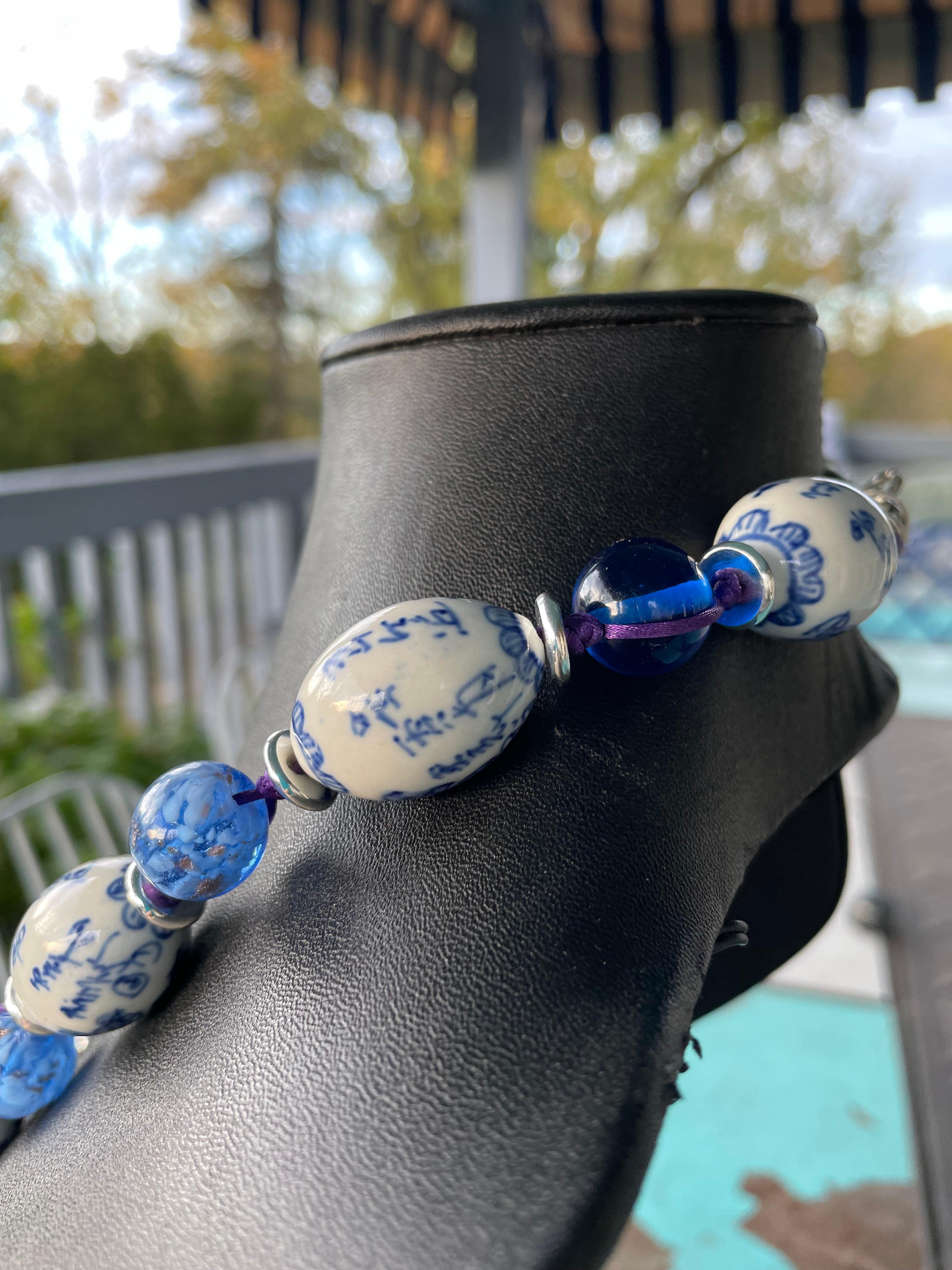 LB offers Vintage Venetian Agates Chinese ceramic Rondelles Crystal Necklace For Sale 2