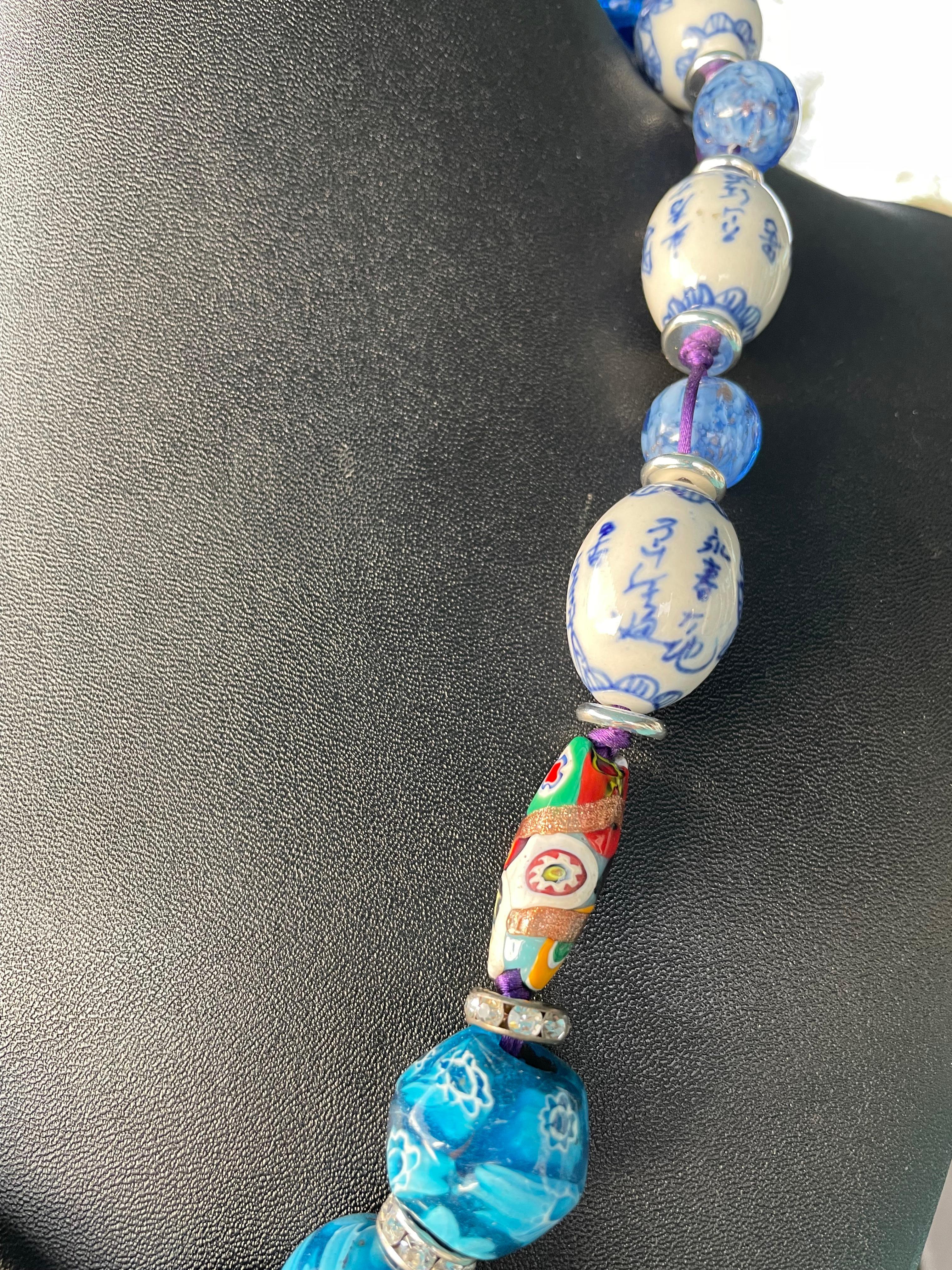 LB offers Vintage Venetian Agates Chinese ceramic Rondelles Crystal Necklace For Sale 3