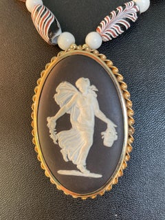 LB offers Vintage Wedgewood Jasperware pendant Venetian Glass onyx necklace