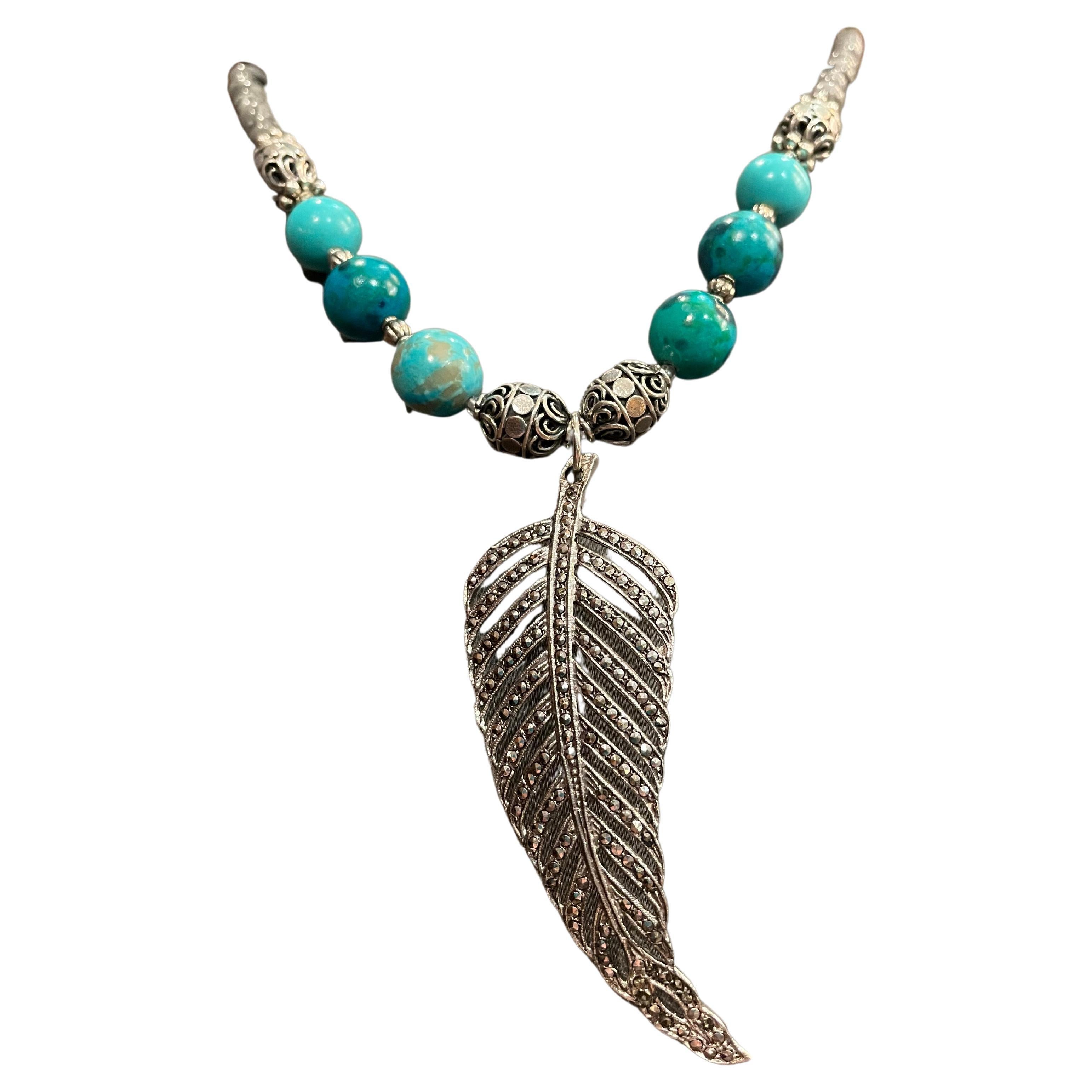 LB, collier pendentif Marcasite vintage en argent sterling avec agate et labradorite turquoise  en vente