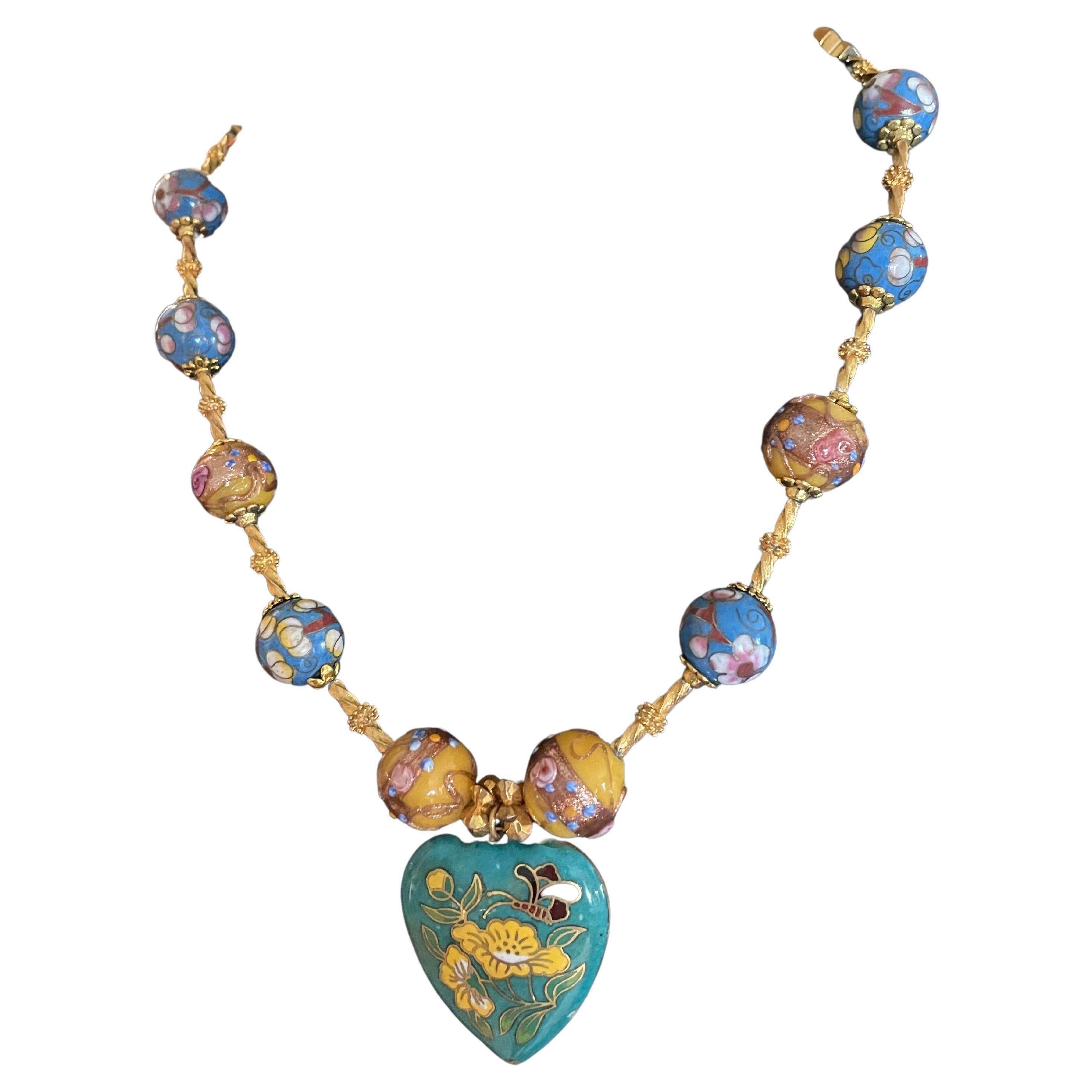 LB vintage Chinese cloisonné heart necklace with Vintage Venetian wedding beads For Sale