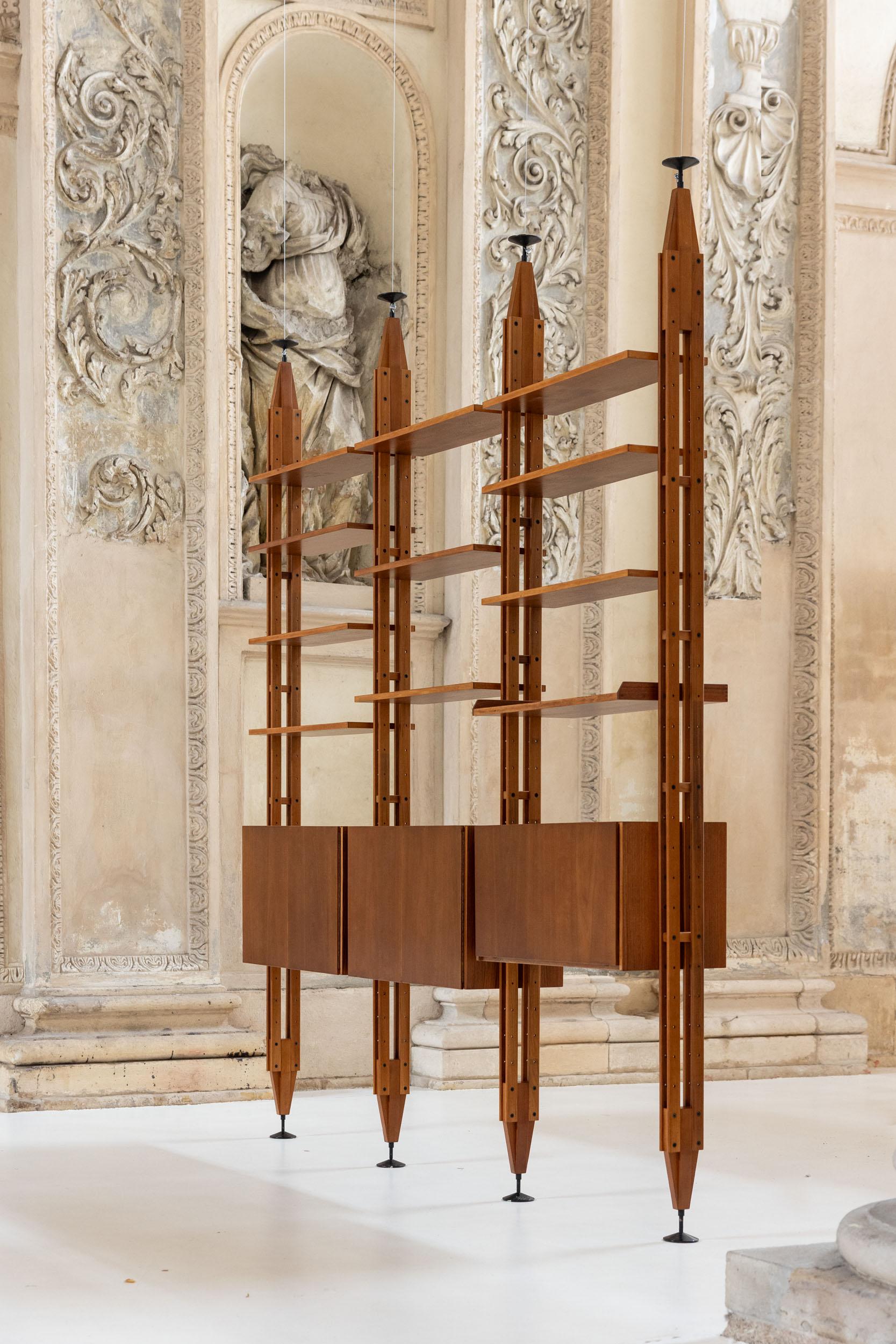 Lb7 Bücherregal, entworfen von Franco Albini für Poggi Pavia, Italien (Moderne der Mitte des Jahrhunderts) im Angebot