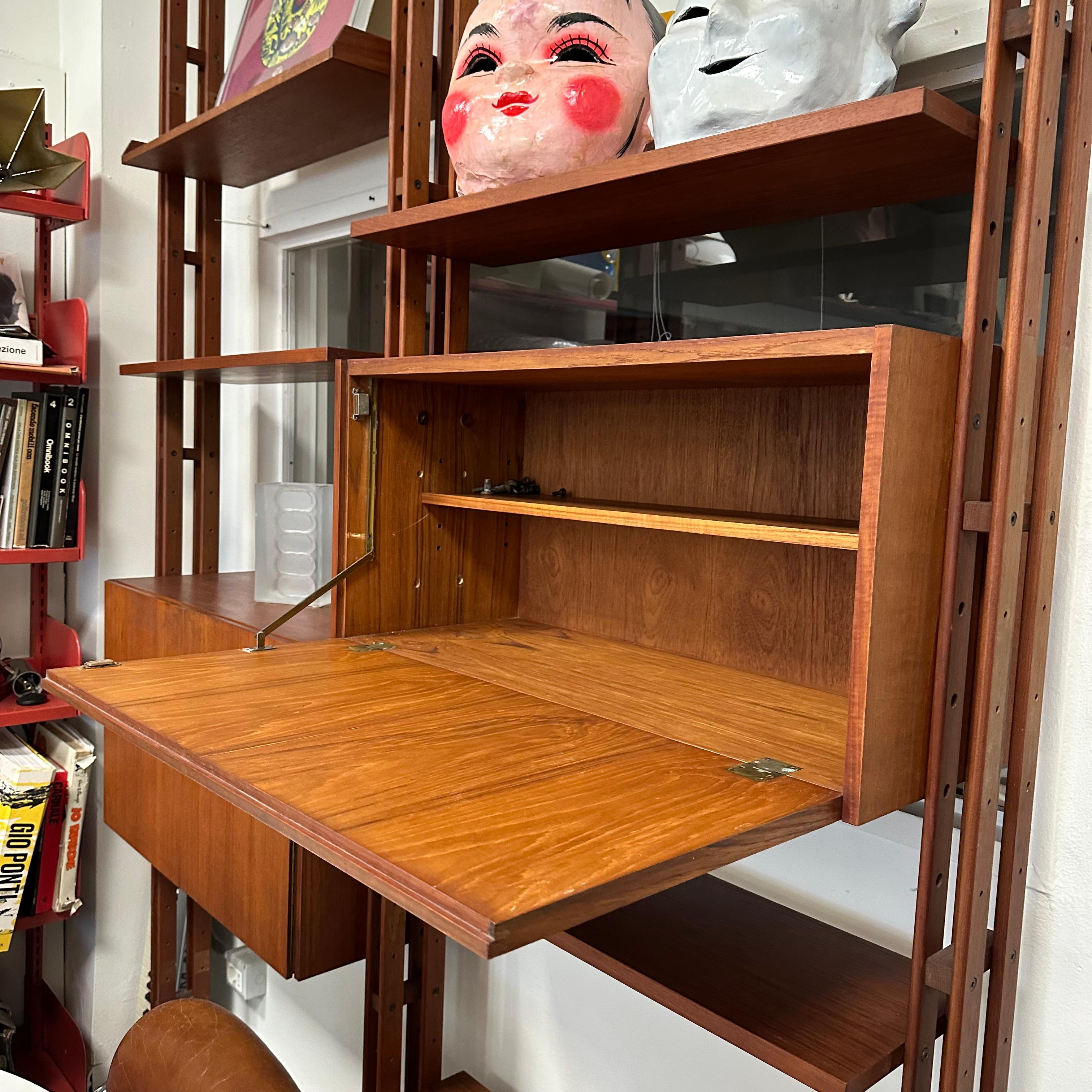 Milieu du XXe siècle Bibliothèques LB7, Franco Albini pour Poggi, 1960 en vente