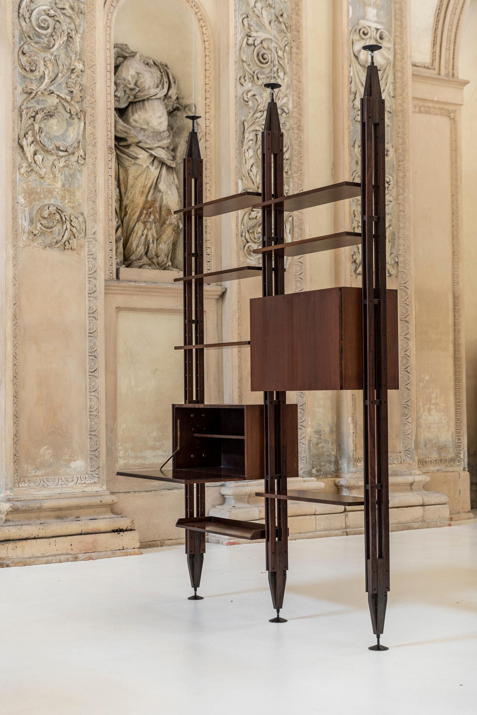 Mid-Century Modern LB7 Modular Bookcase by Franco Albini for Poggi