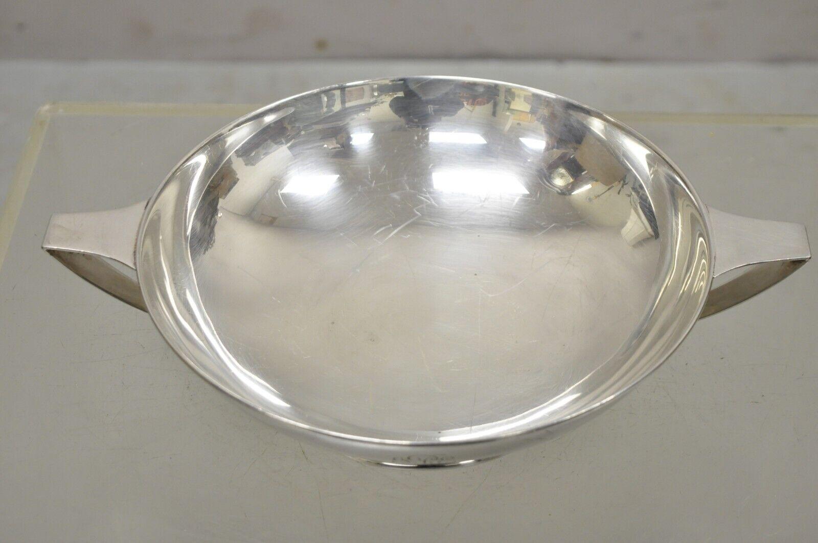 20th Century L.B.S. Co. English Sheffield Round Silver Plated Twin Handle Shallow Bowl Dish For Sale