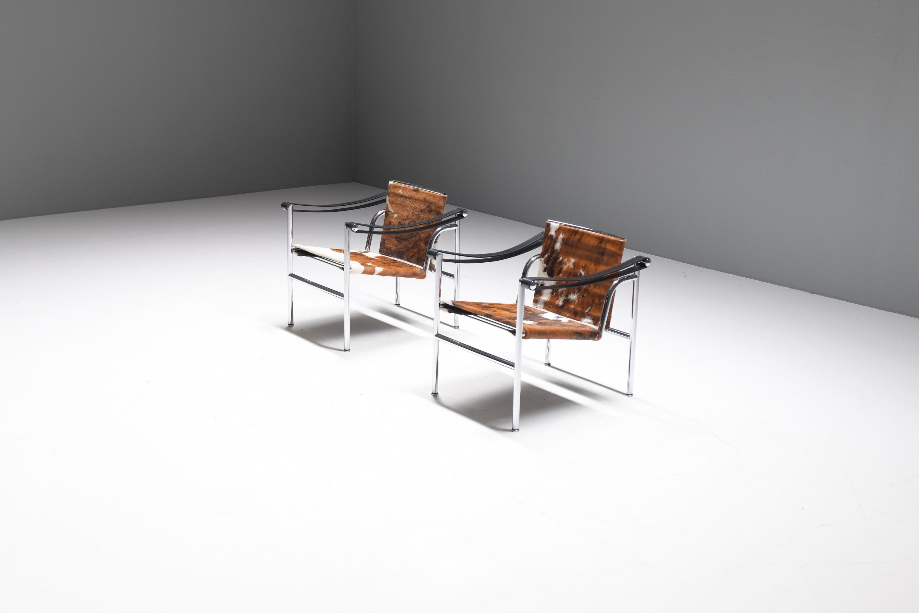 Exceptional matching LC-1 set in its original horse skin. First owner (2008) with original invoice & documentation.
Numbers 57829 and 57844
Designed by Le Corbusier, Pierre Jeanneret & Charlotte Perriand for Cassina.

A light, compact chair designed