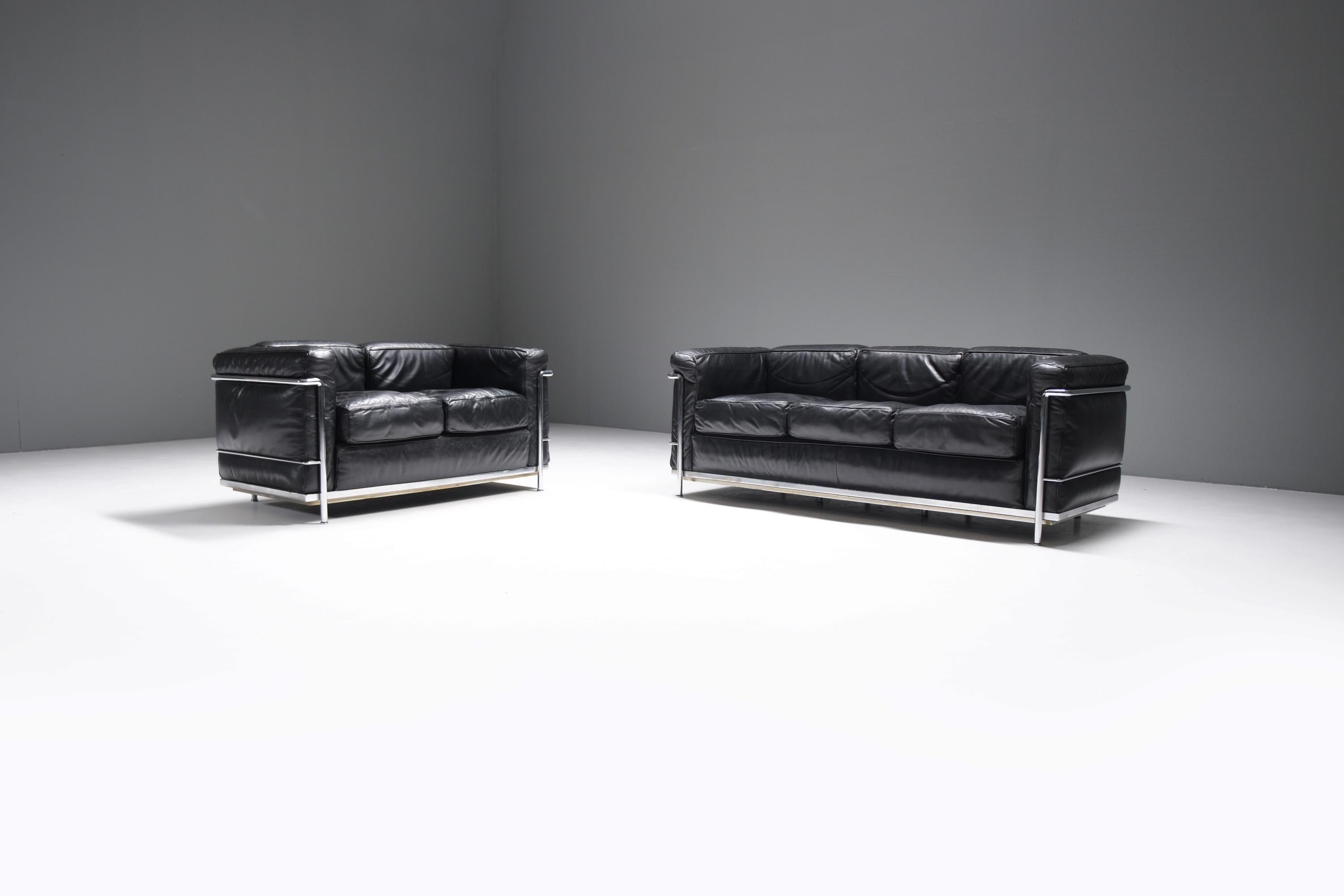 LC 2er-Set 1978 - Le Corbusier, Pierre Jeanneret & Charlotte Perriand - Cassina (Moderne der Mitte des Jahrhunderts) im Angebot