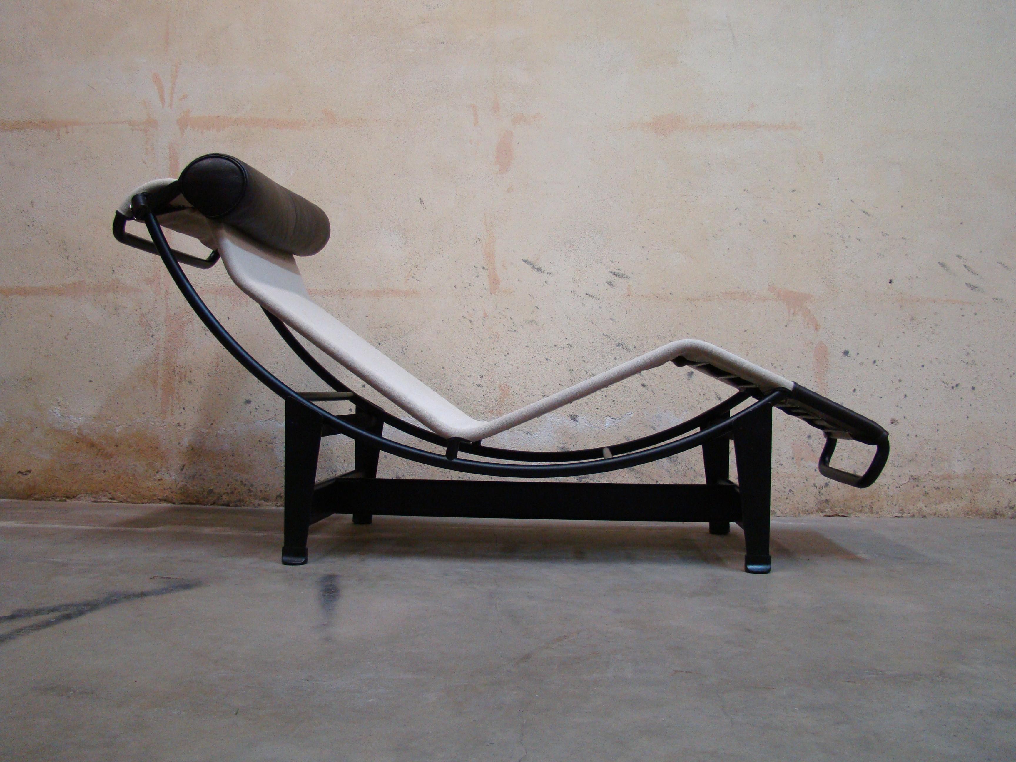 Italian LC-4 Chaise Lounge by Le Corbusier for Cassina 'Italy'