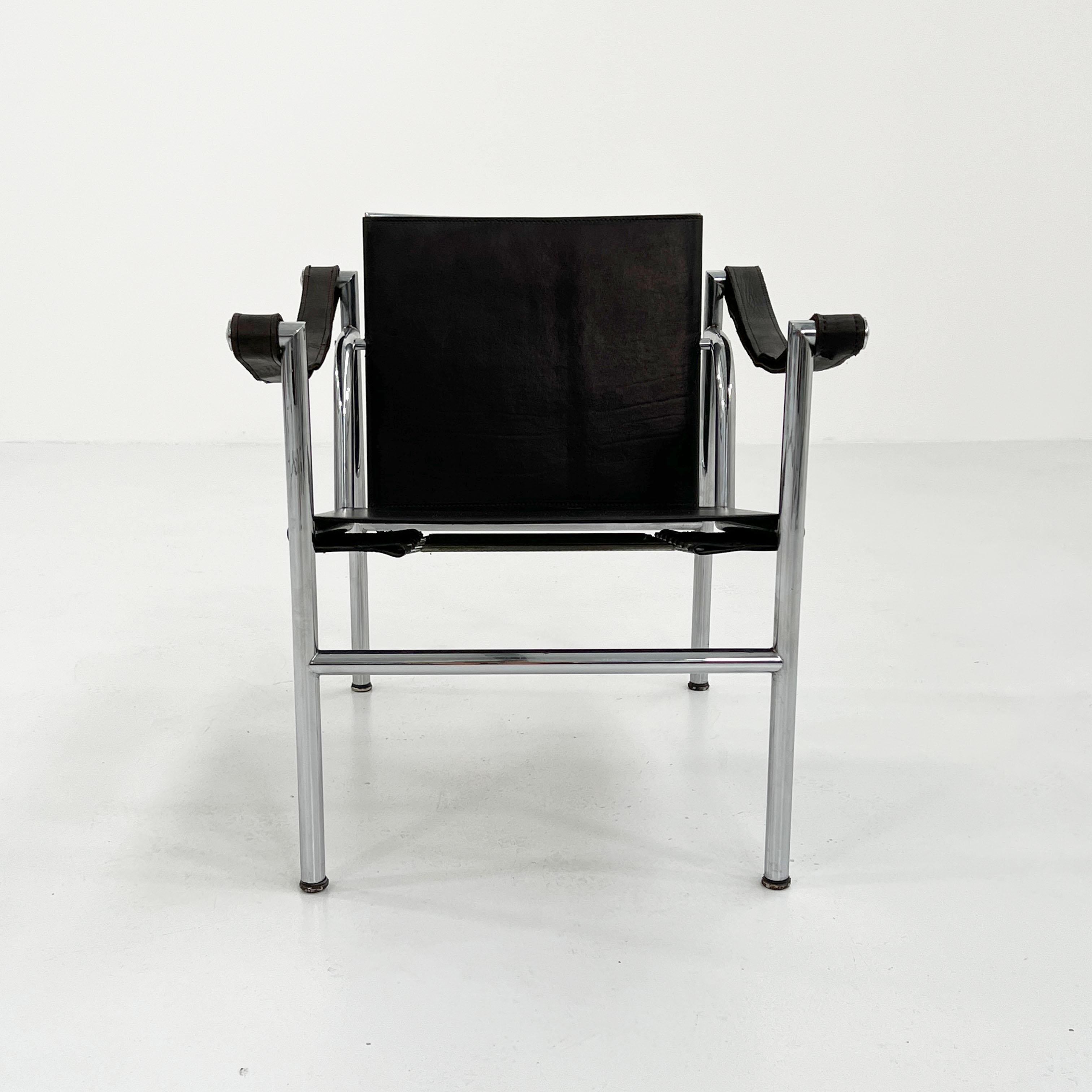 LC1 Armchair by Le Corbusier for Cassina, 1970s
Designer - Le Corbusier, Pierre Jeanneret and Charlotte Perriand
Producer - Cassina
Model - LC1 Armchair
Design Period - Seventies
Measurements - Width 54 cm x Depth 65 cm x Height 65 cm x Seat