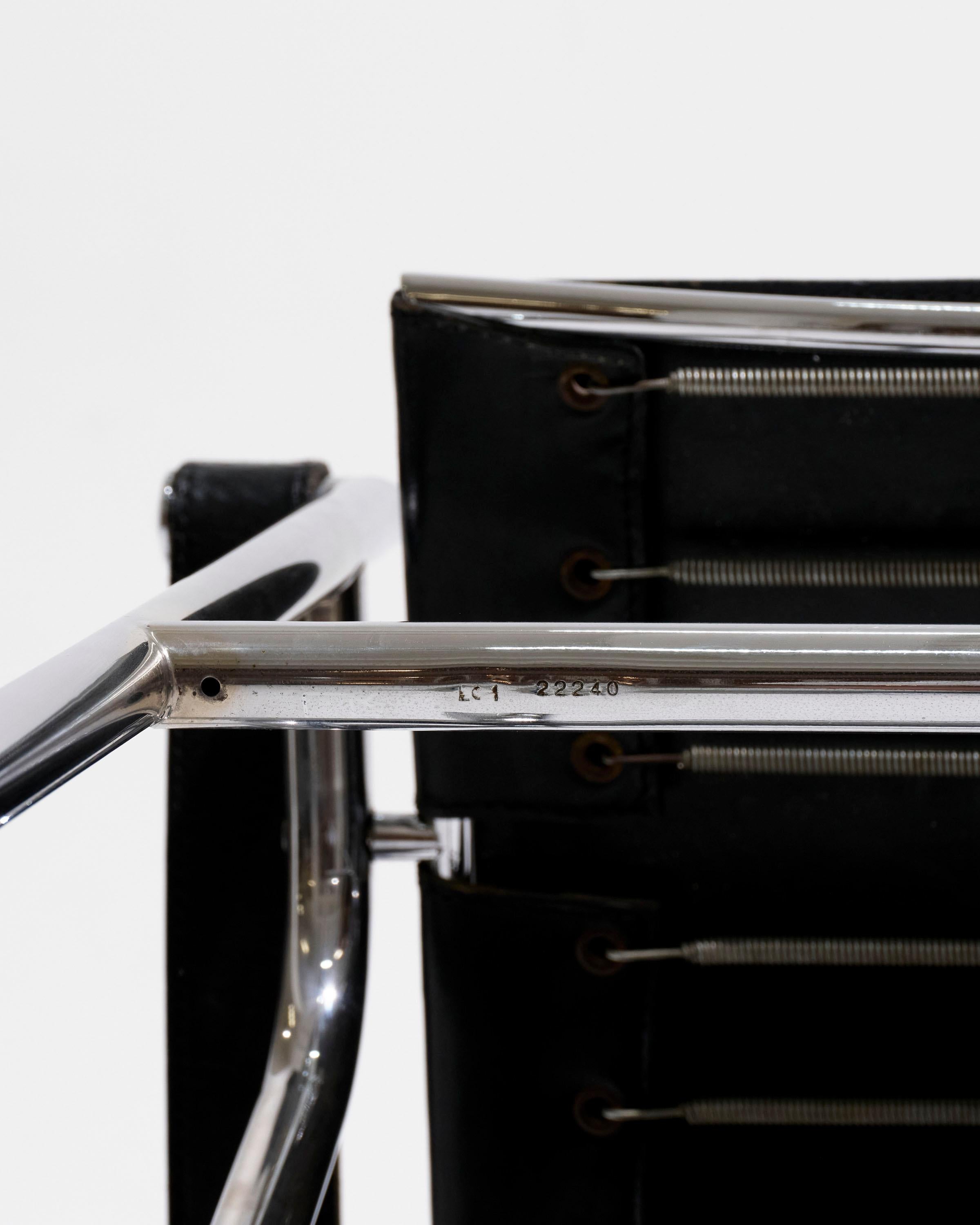 LC1 leather armchair, Le Corbusier, Cassina, 1960s For Sale 3