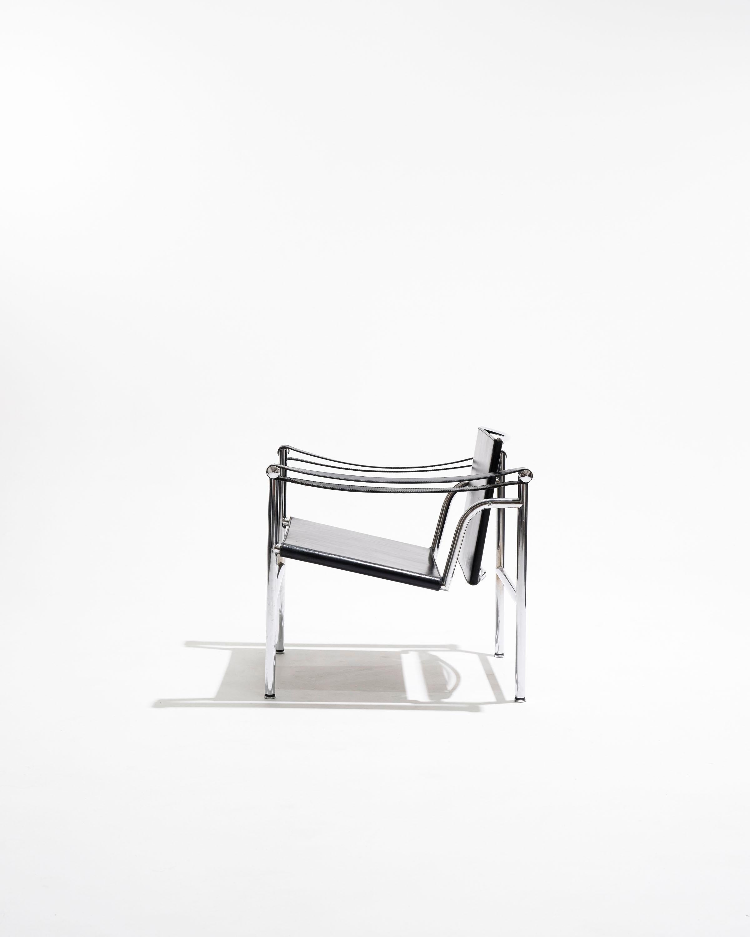 Mid-Century Modern LC1 leather armchair, Le Corbusier, Cassina, 1960s For Sale