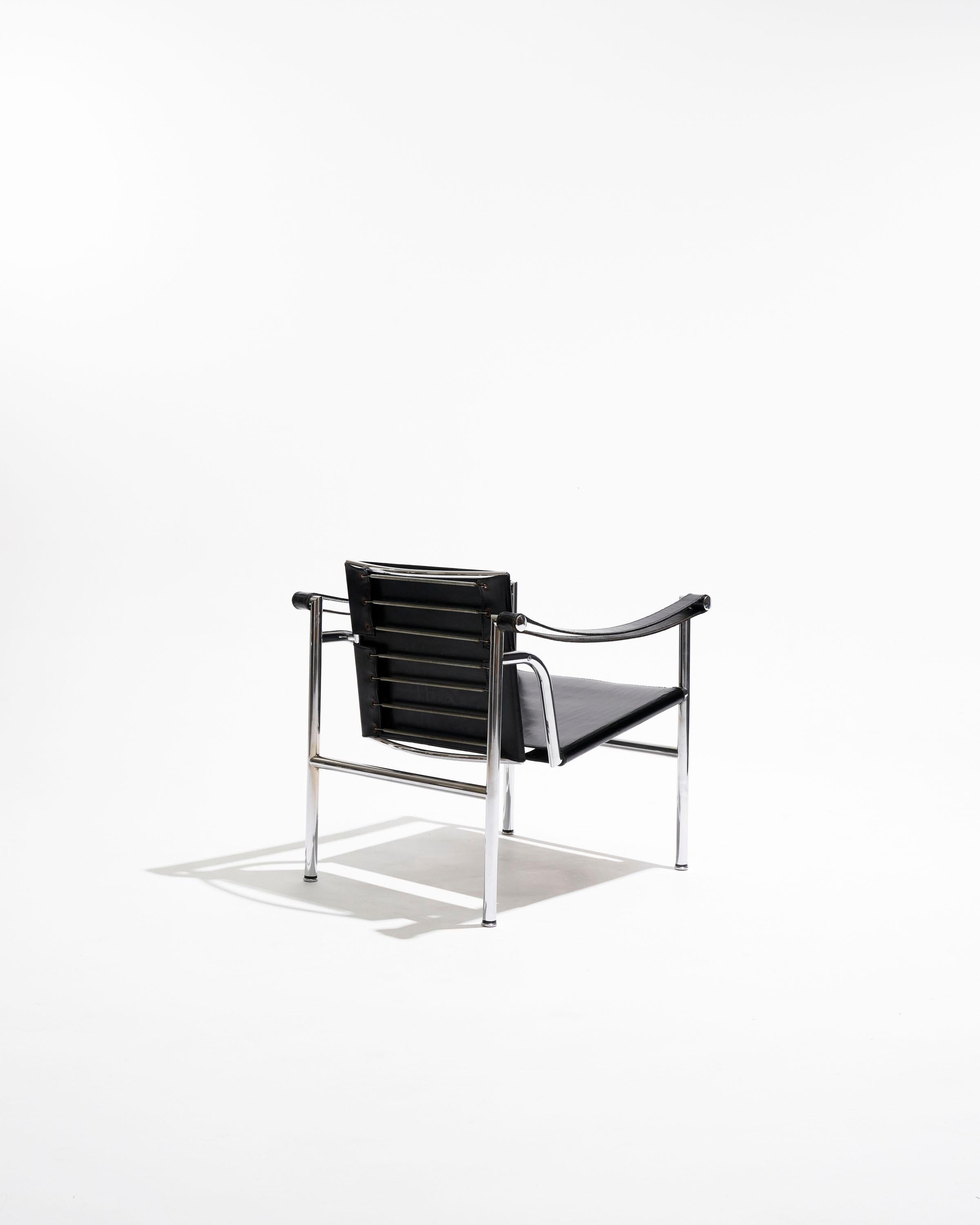 20th Century LC1 leather armchair, Le Corbusier, Cassina, 1960s For Sale