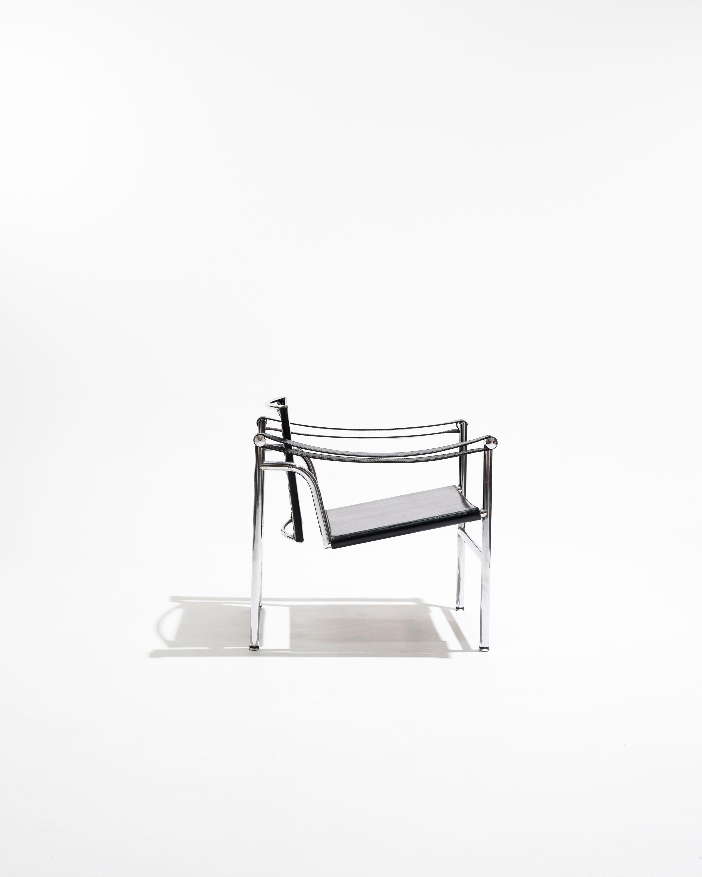 Metal LC1 leather armchair, Le Corbusier, Cassina, 1960s For Sale