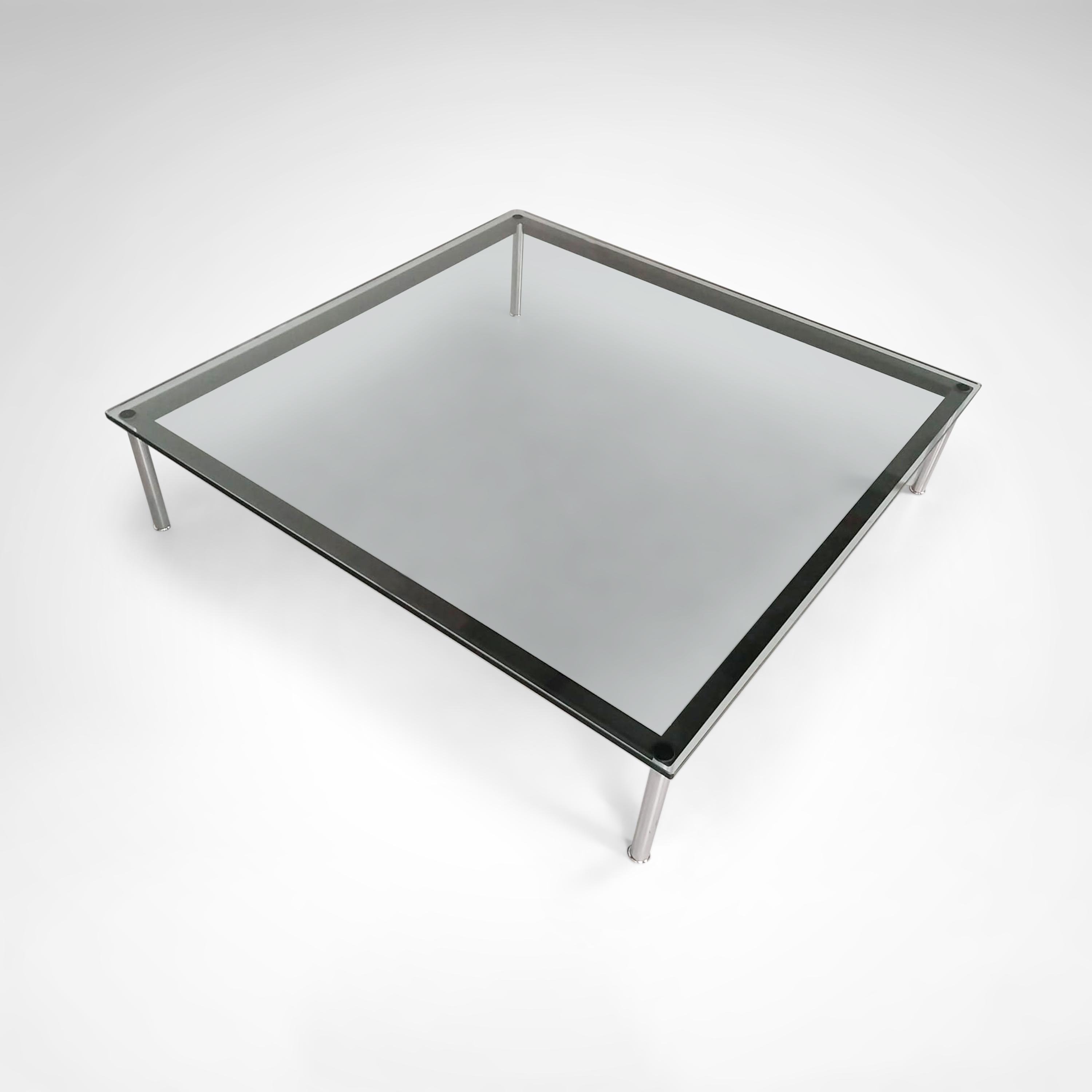 LC10 coffee table by Le Corbusier, Jeanneret and Perriand for Cassina 1990s In Good Condition In Sas van Gent, NL