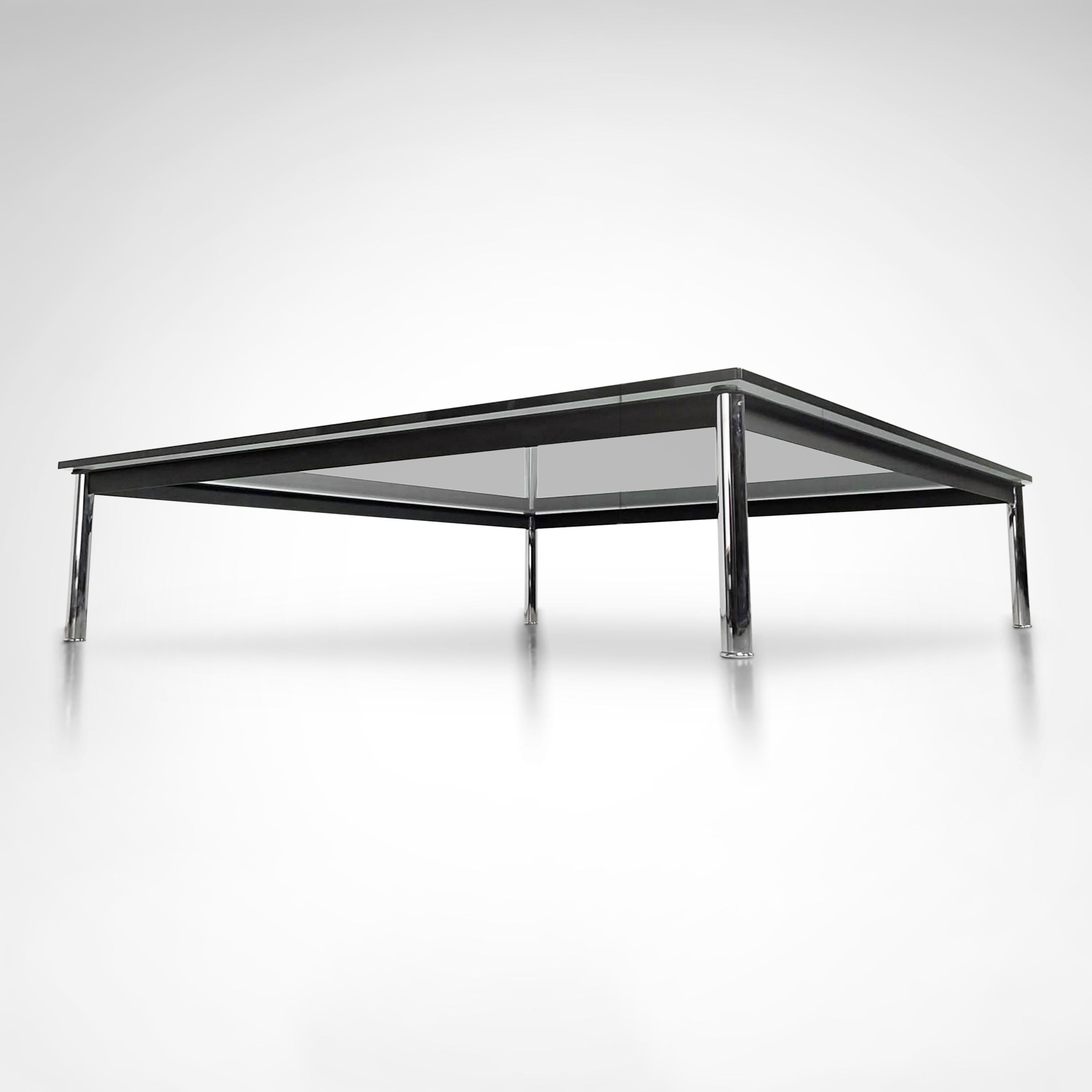 Late 20th Century LC10 coffee table by Le Corbusier, Jeanneret and Perriand for Cassina 1990s