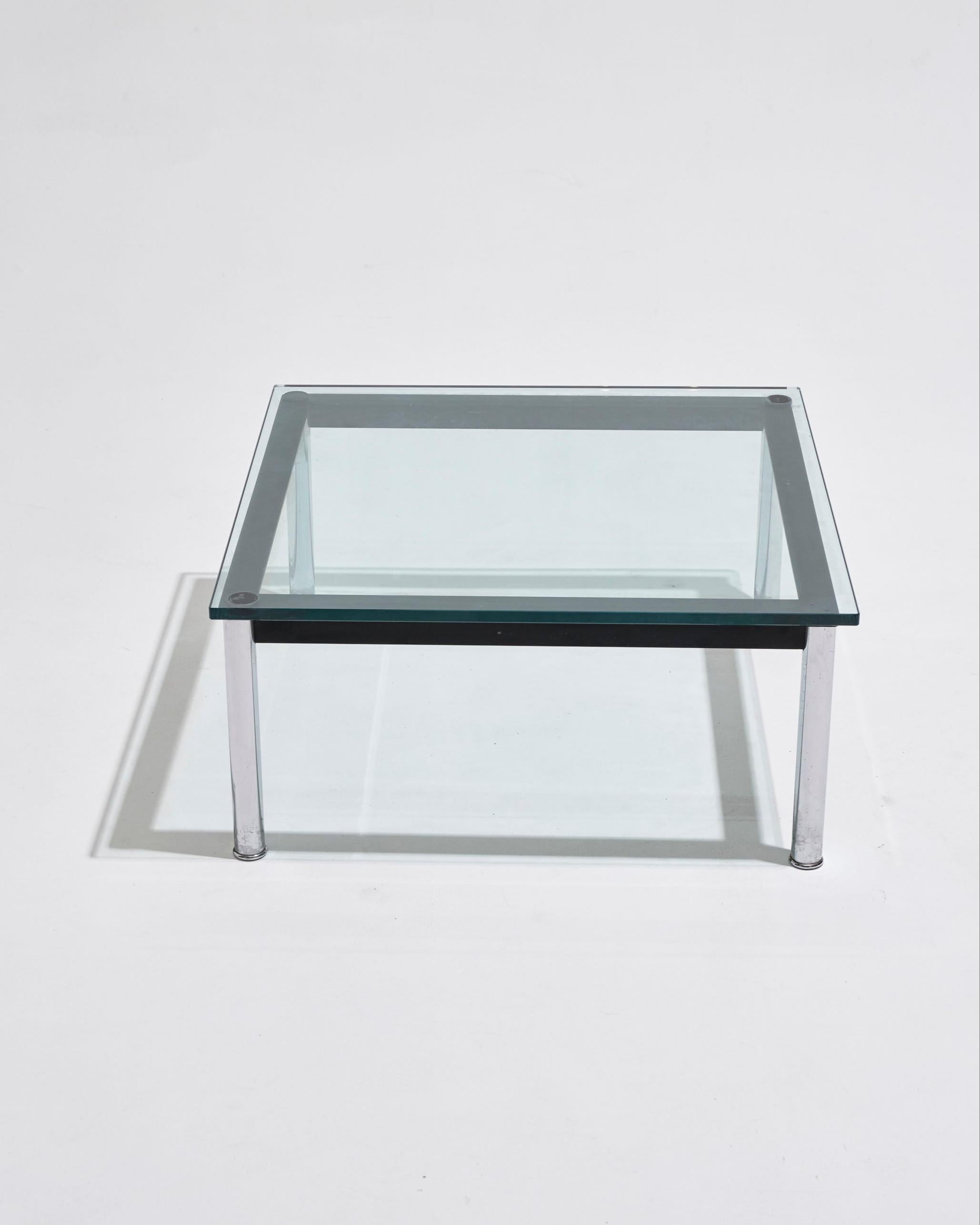 Italian LC10 coffee table, Le Corbusier, Cassina, 1970s For Sale