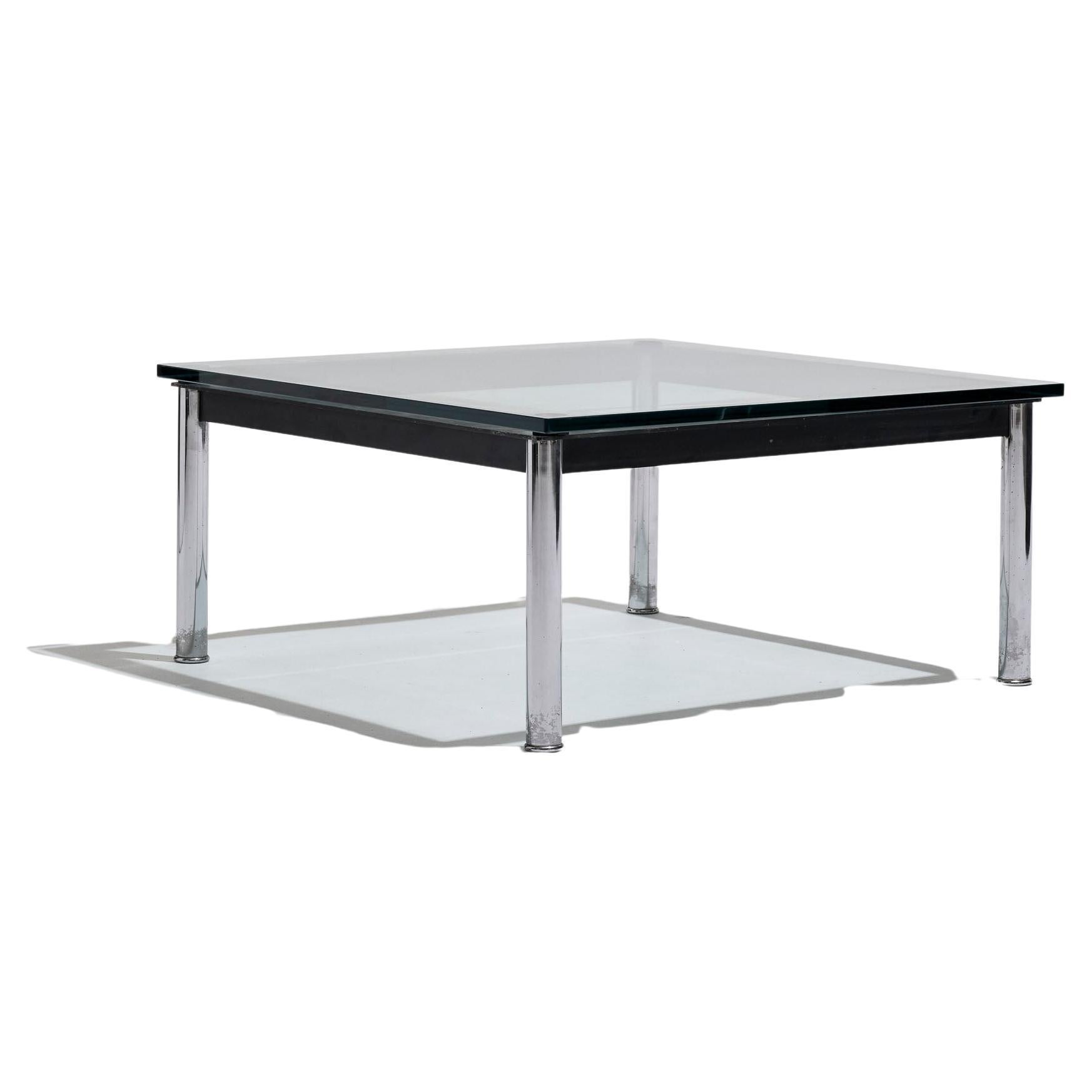 LC10 coffee table, Le Corbusier, Cassina, 1970s For Sale