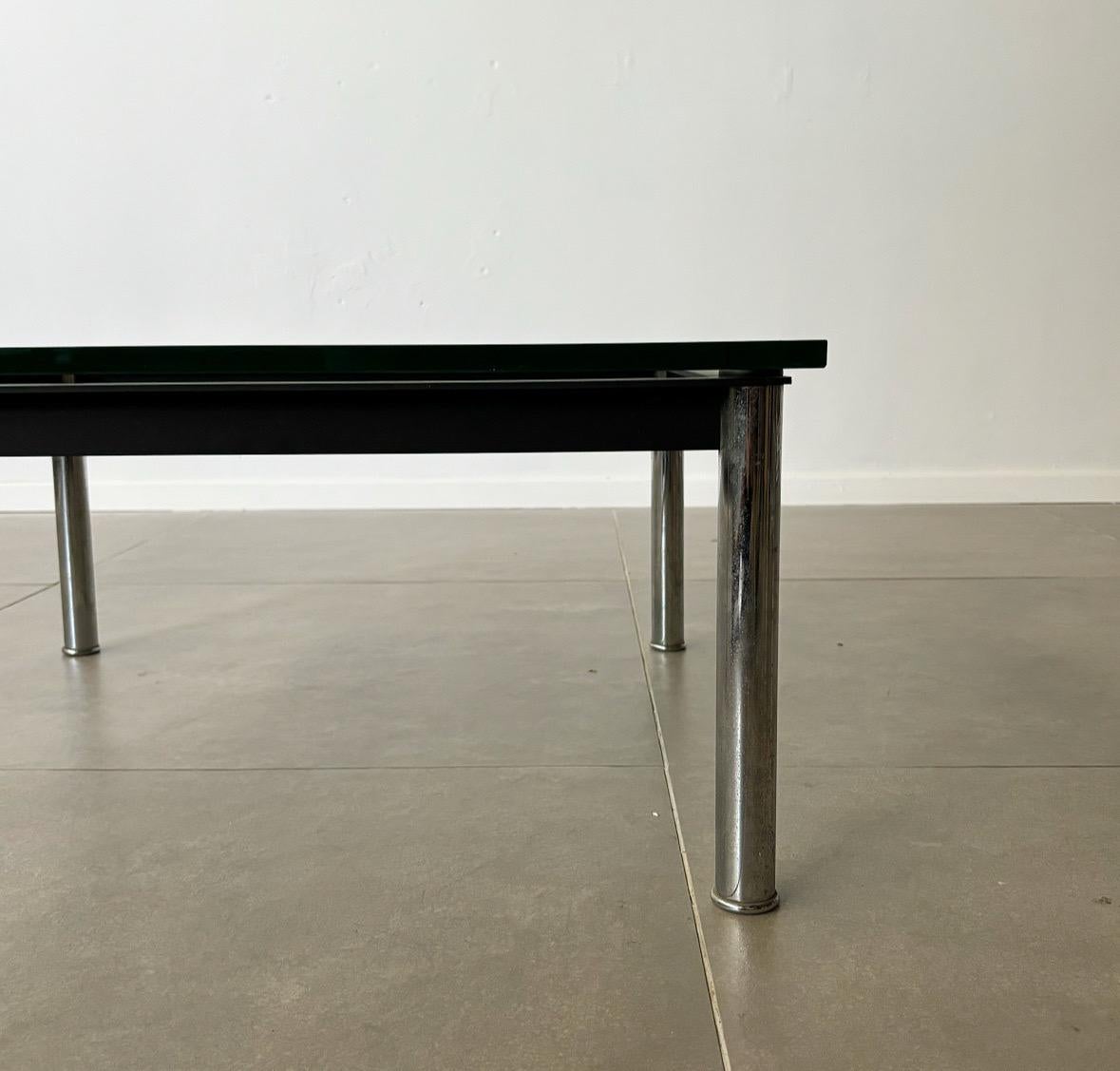 20th Century LC10-P by Le Corbusier for Cassina, 1970s Italy For Sale