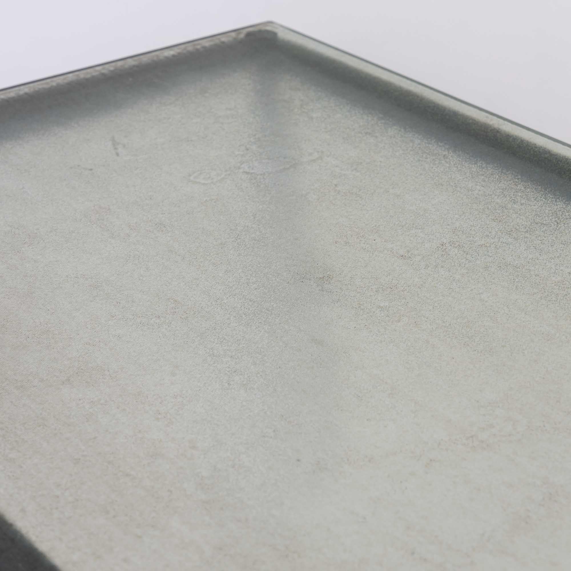 Moderne Table LC10 de Le Corbusier pour Cassina, pieds chromés et plateau en verre, fin du 20e siècle en vente
