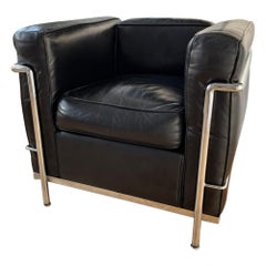 Fauteuil LC2 de Le Corbusier, Charlotte Perriand, et Pierre Jeanneret, Cassina