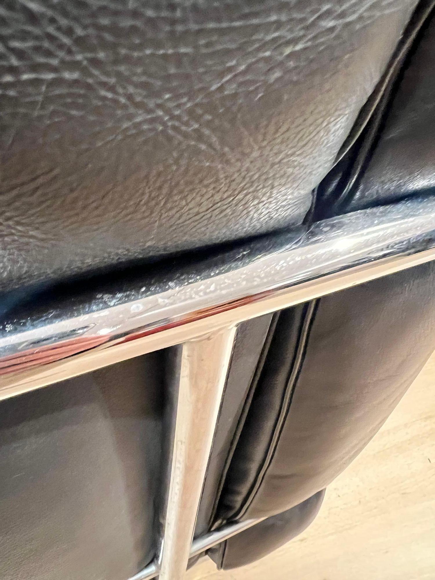 LC2 Armchair, Chromed Steeltube and Black Leather, Italy circa 1960s For Sale 8