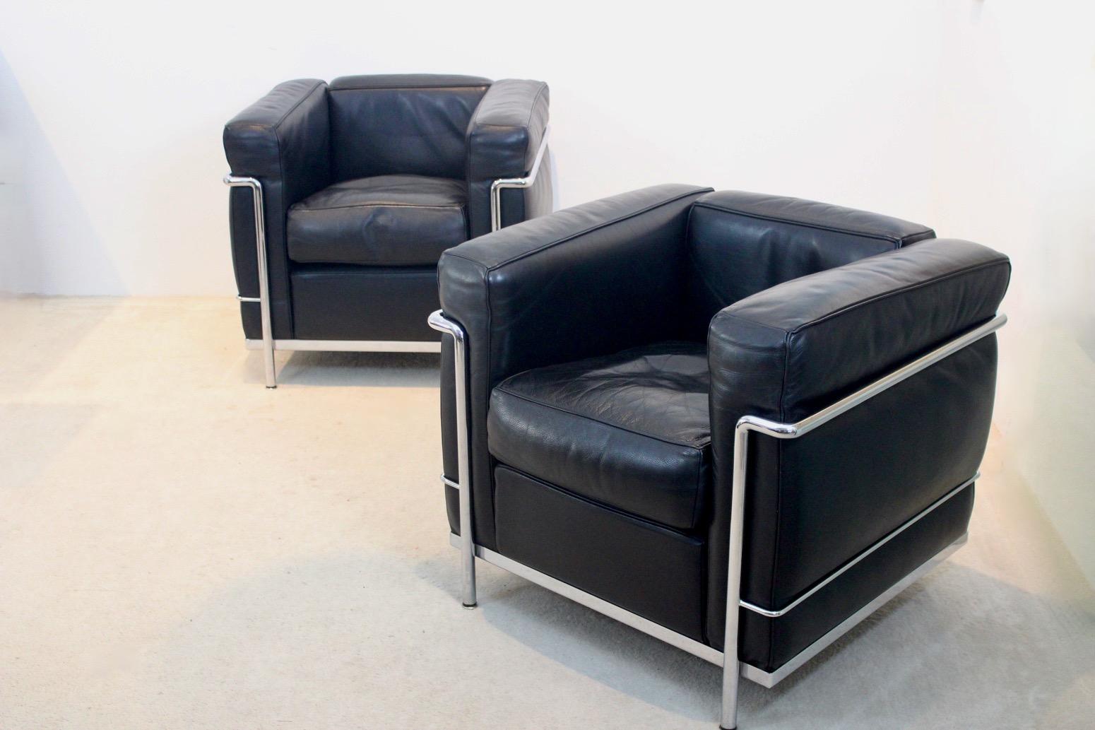 LC2 Armchairs in Soft Black Leather by Le Corbusier, Jeanneret & Perriand 1