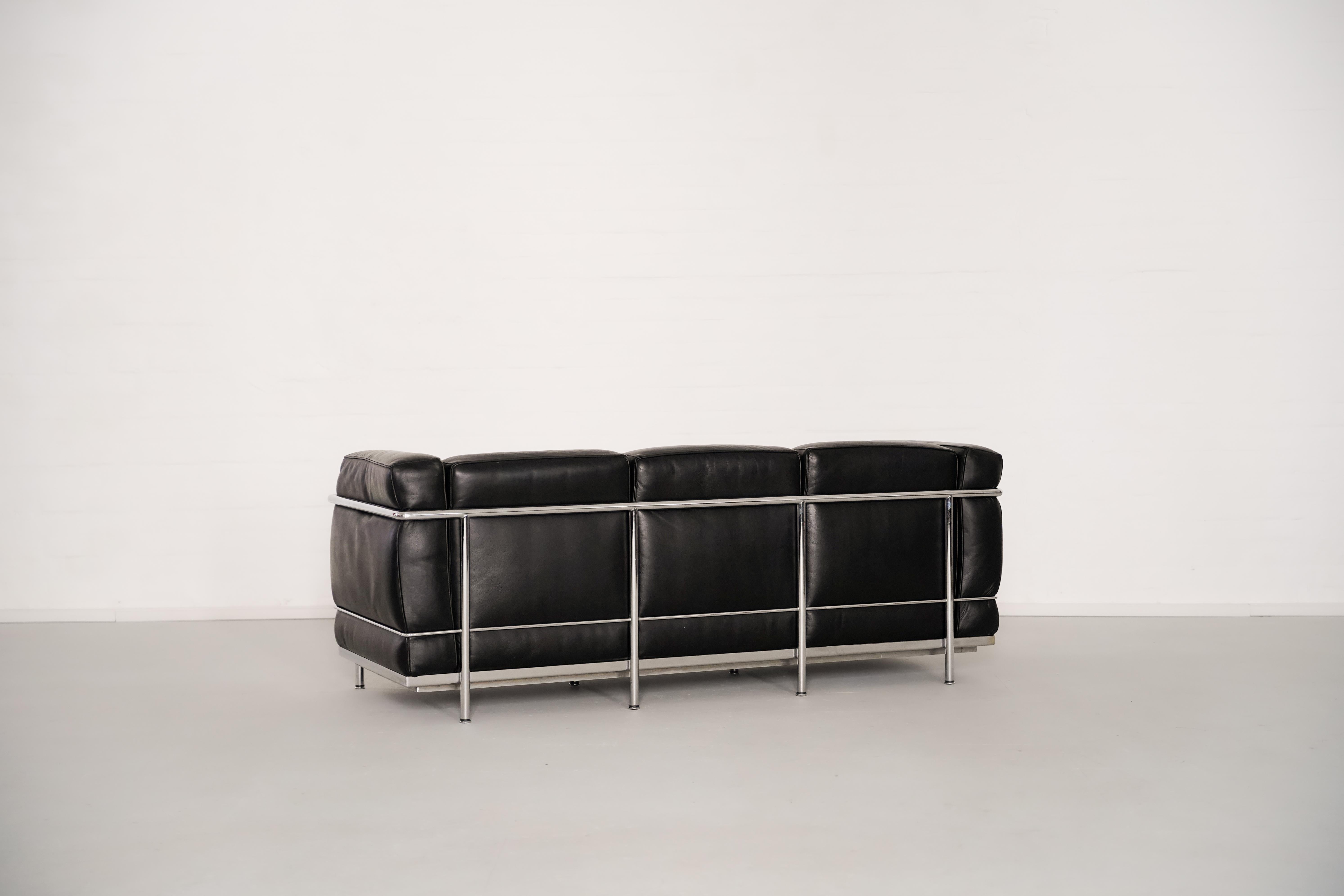 LC2 de Le Corbusier, Pierre Jeanneret et Charlotte Perriand pour Cassina en vente 1