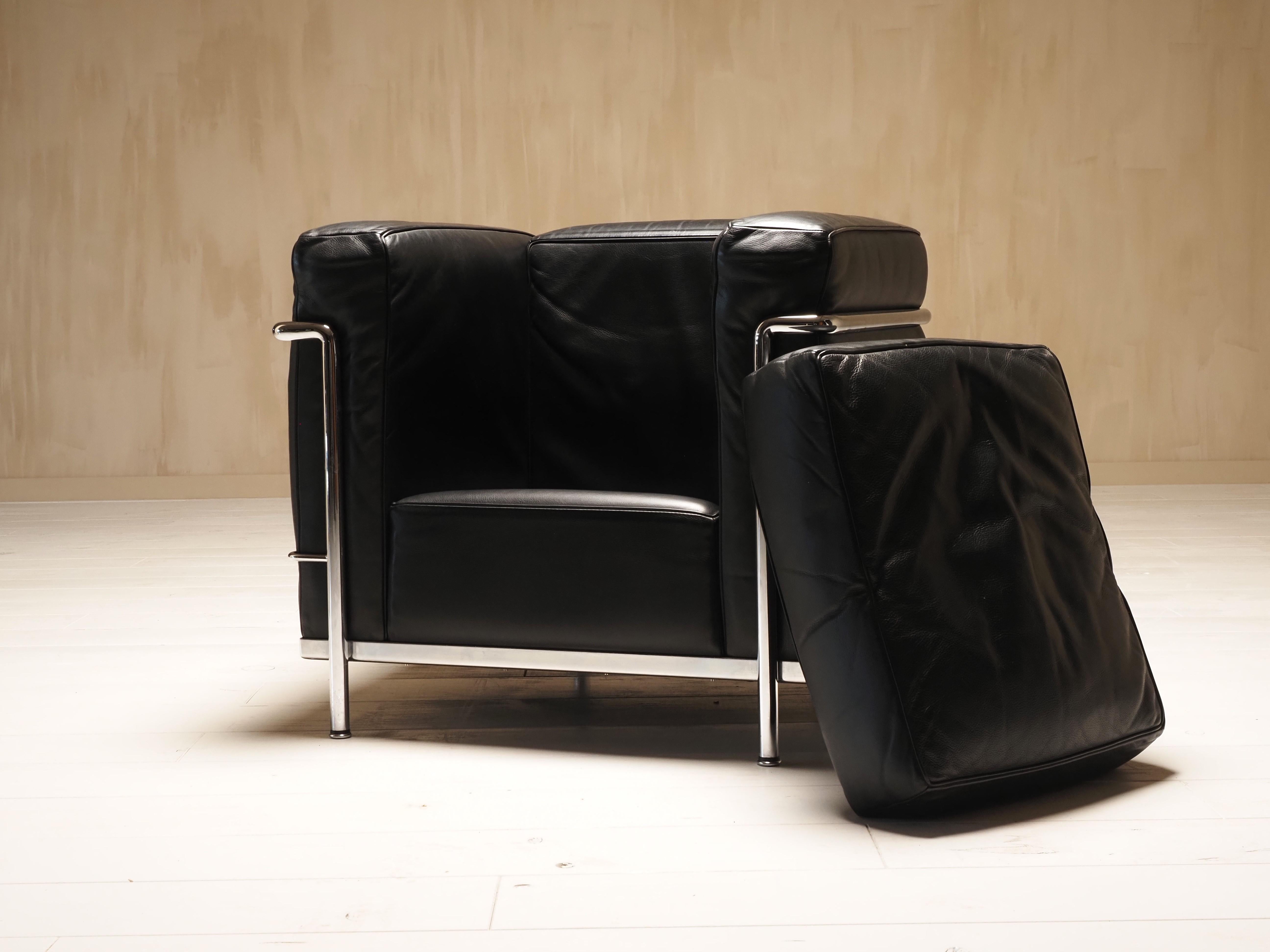 LC2 Club Chair By Le Corbusier, Jeanneret, Perriand for Cassina For Sale 2