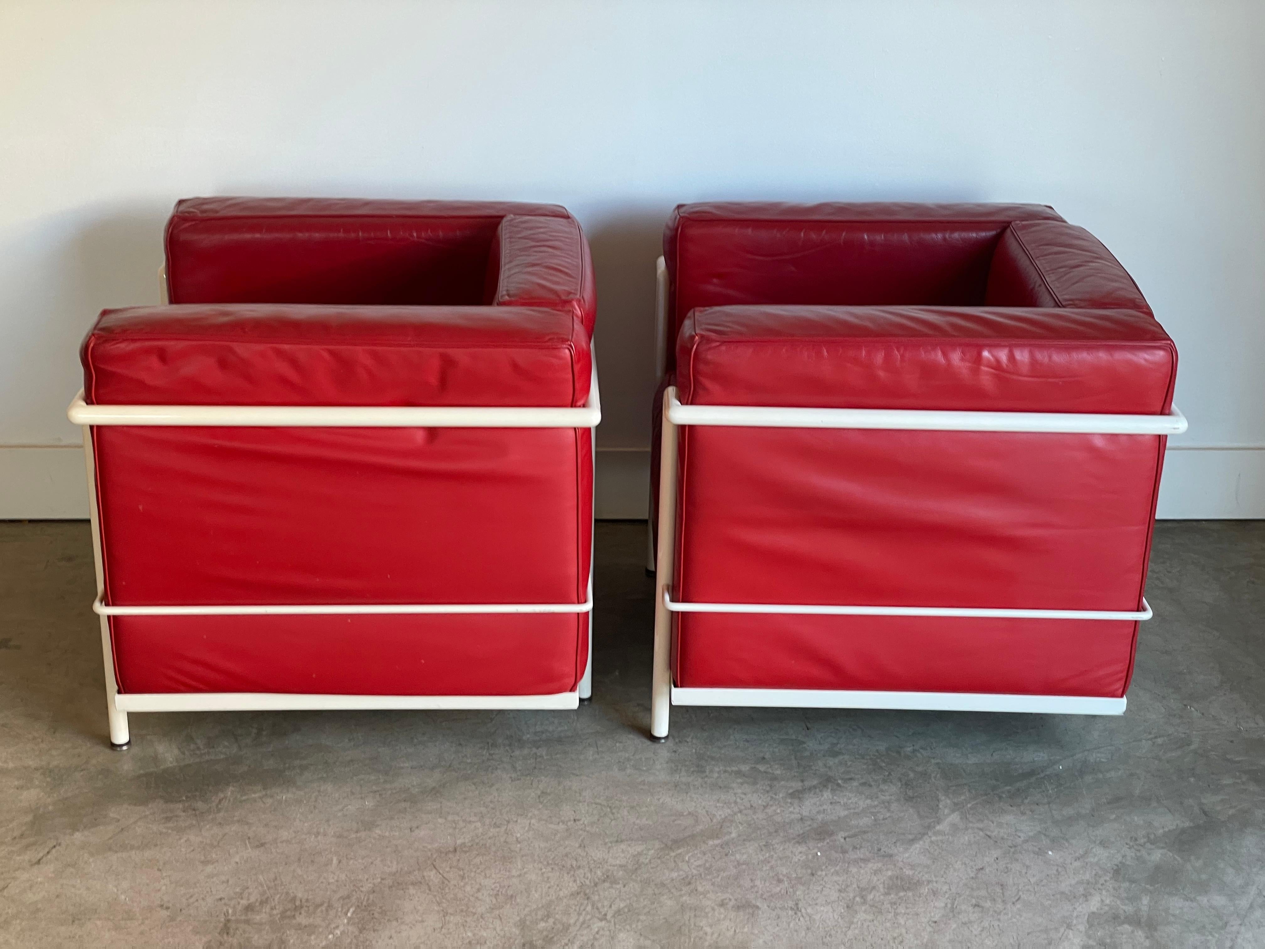 LC2 Club Chairs by Le Corbusier for Alivar For Sale 4