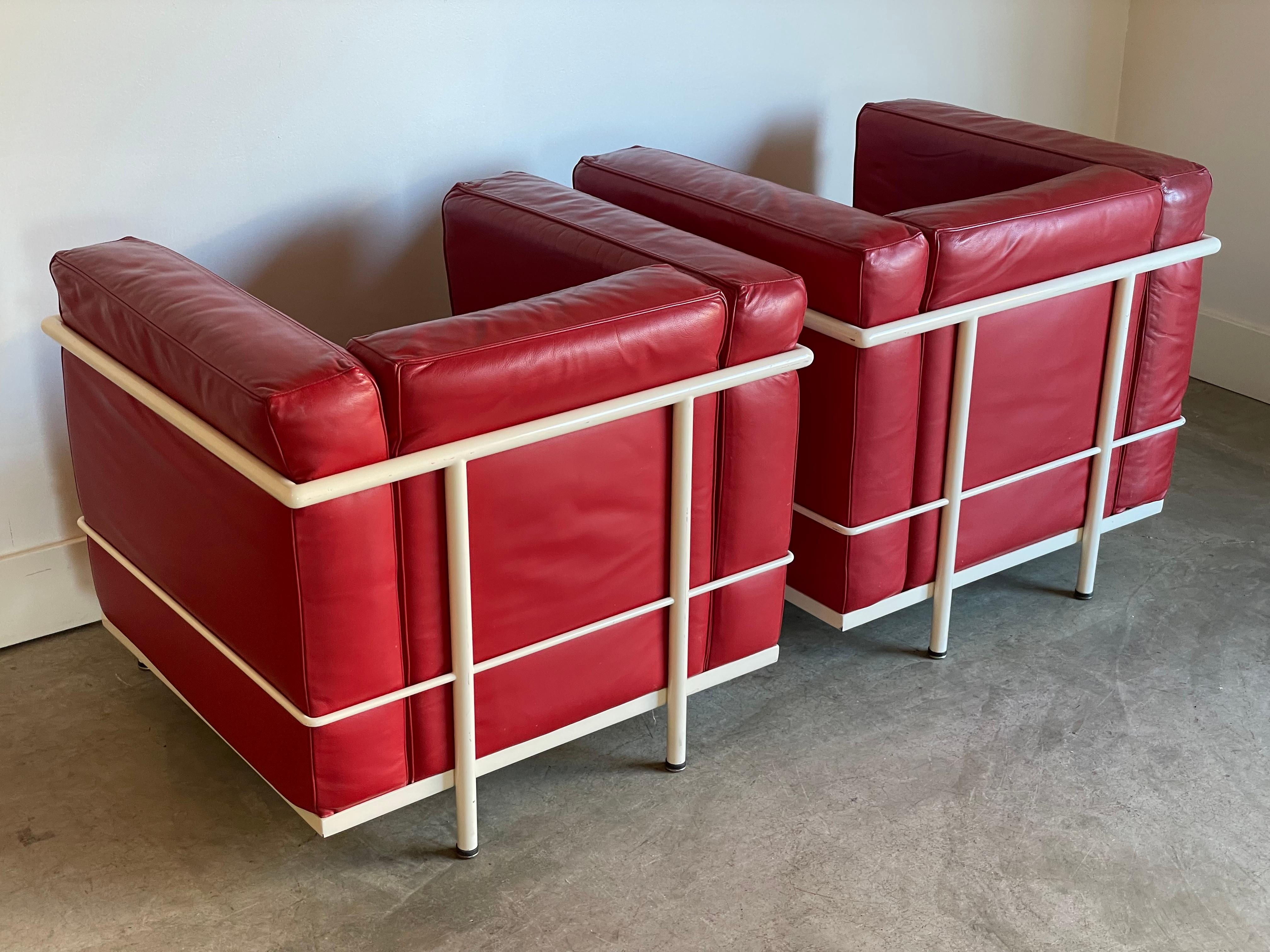 LC2 Club Chairs by Le Corbusier for Alivar For Sale 5