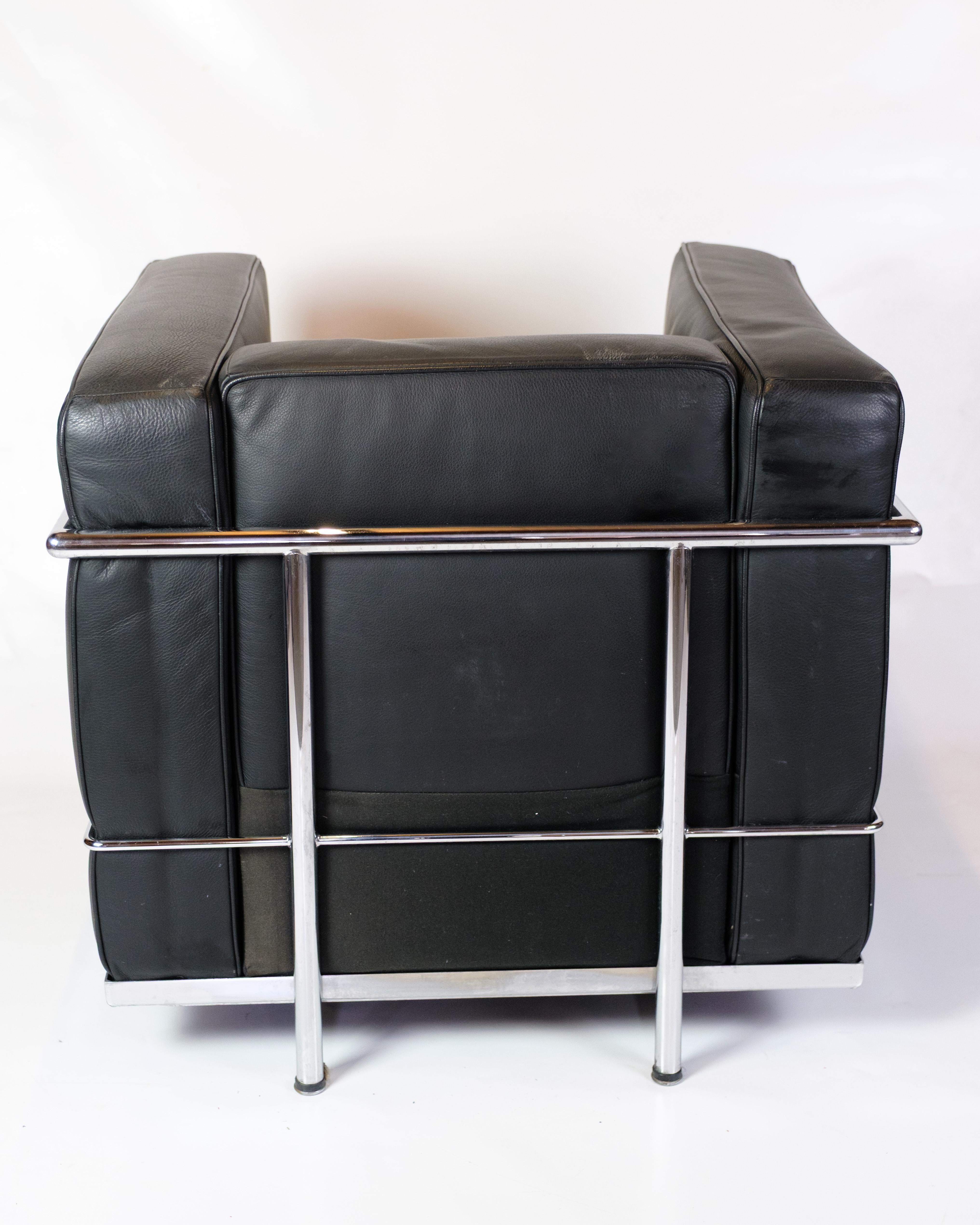 Pelle Sedia Lc2 Petit Confort in pelle nera di Le Corbusier per Cassina in vendita