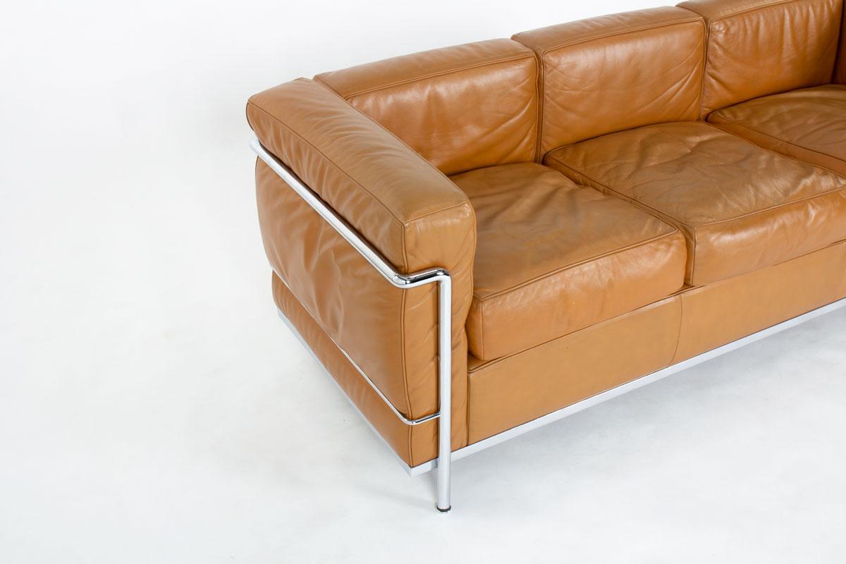 LC2 sofa by Le Corbusier for Cassina, 1970s For Sale 1